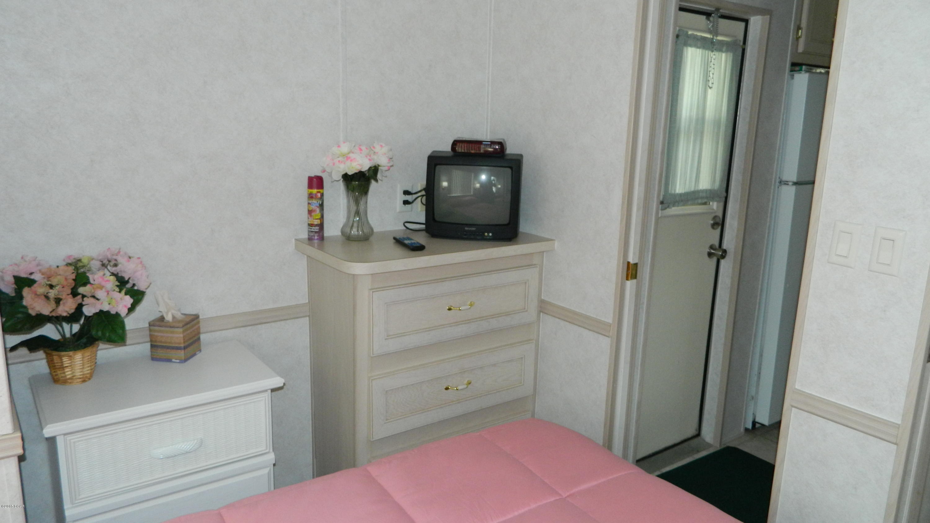 Emerald Pointe Resort - Residential Lease