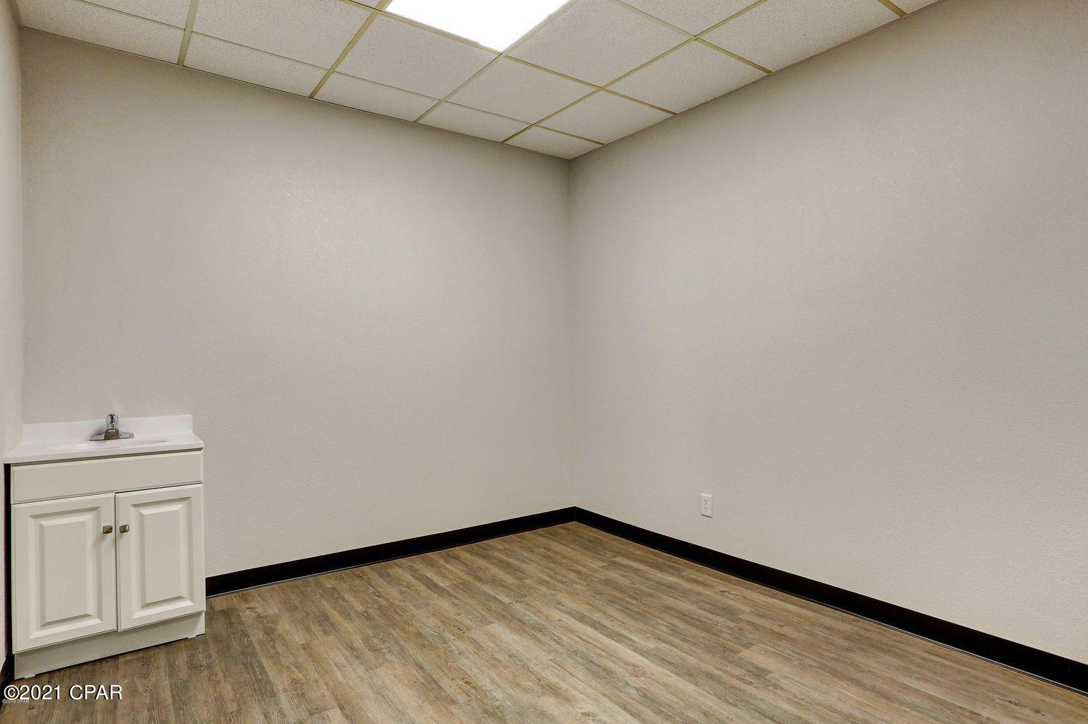 No Named Subdivision - Commercial Lease