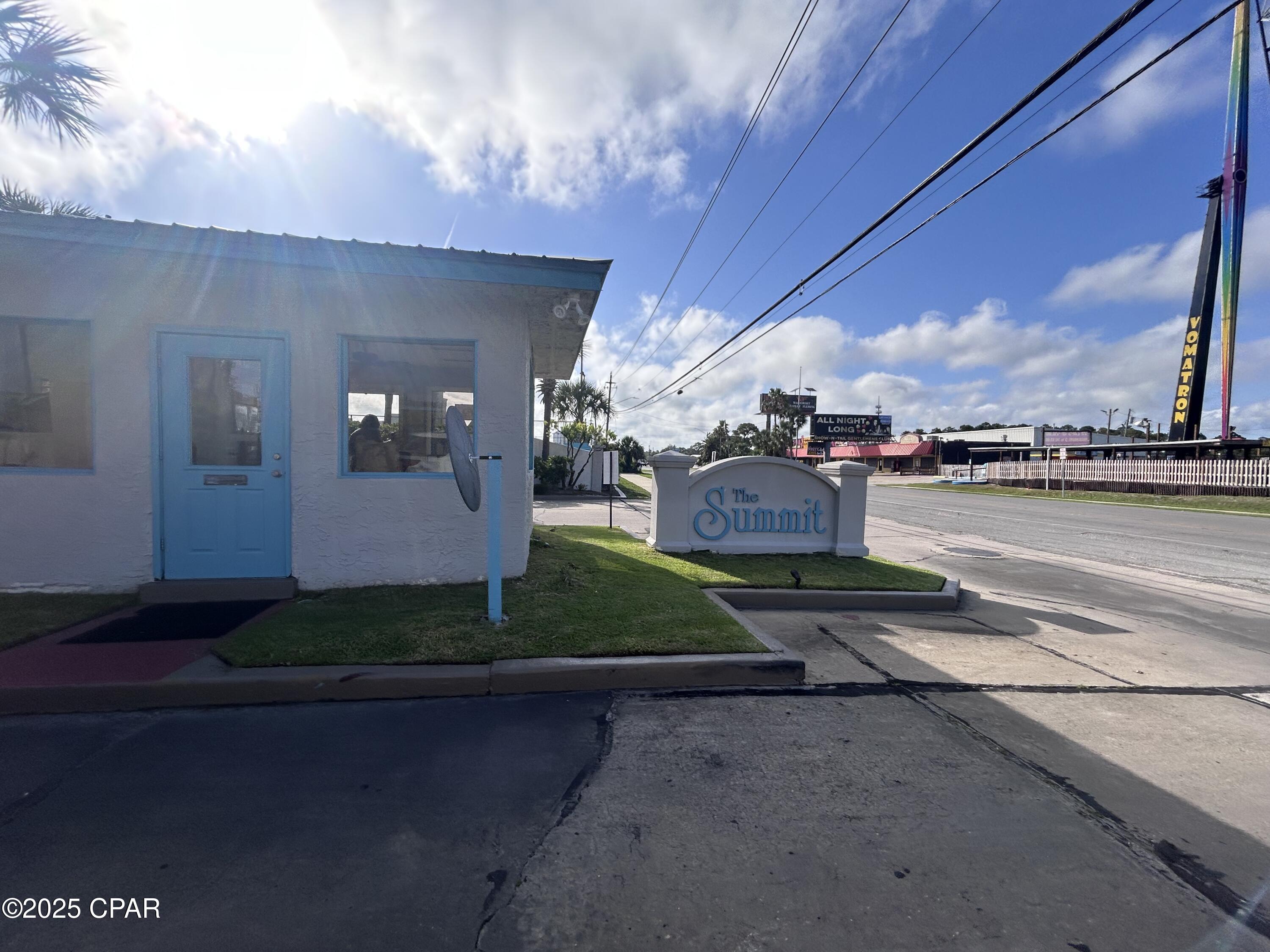 The Summit - Residential