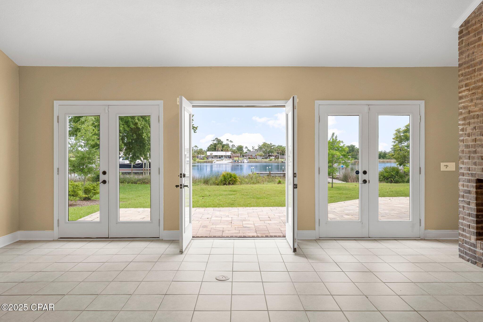 Shoreline Estates - Residential