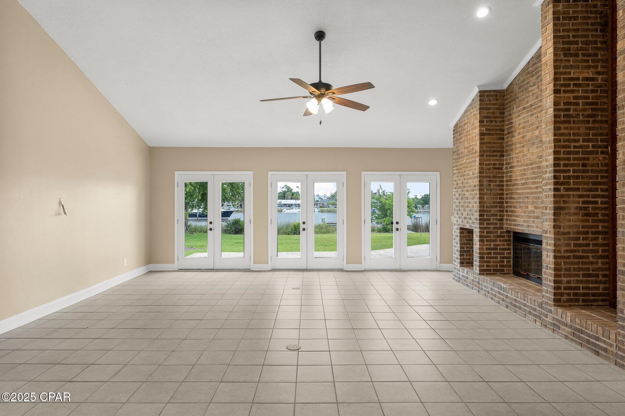 Shoreline Estates - Residential