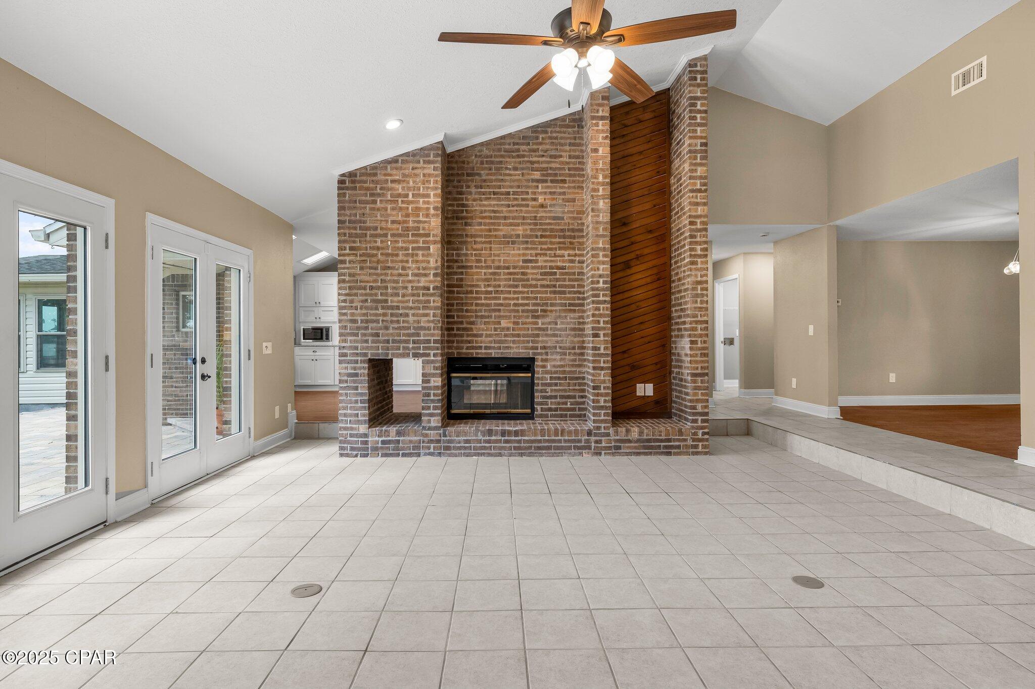 Shoreline Estates - Residential