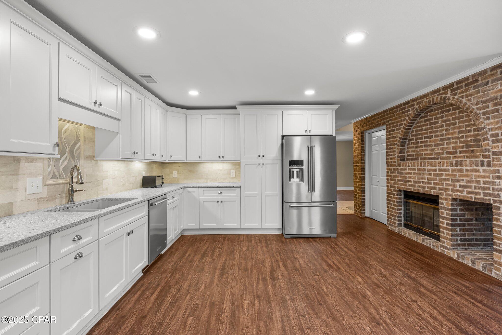 Shoreline Estates - Residential