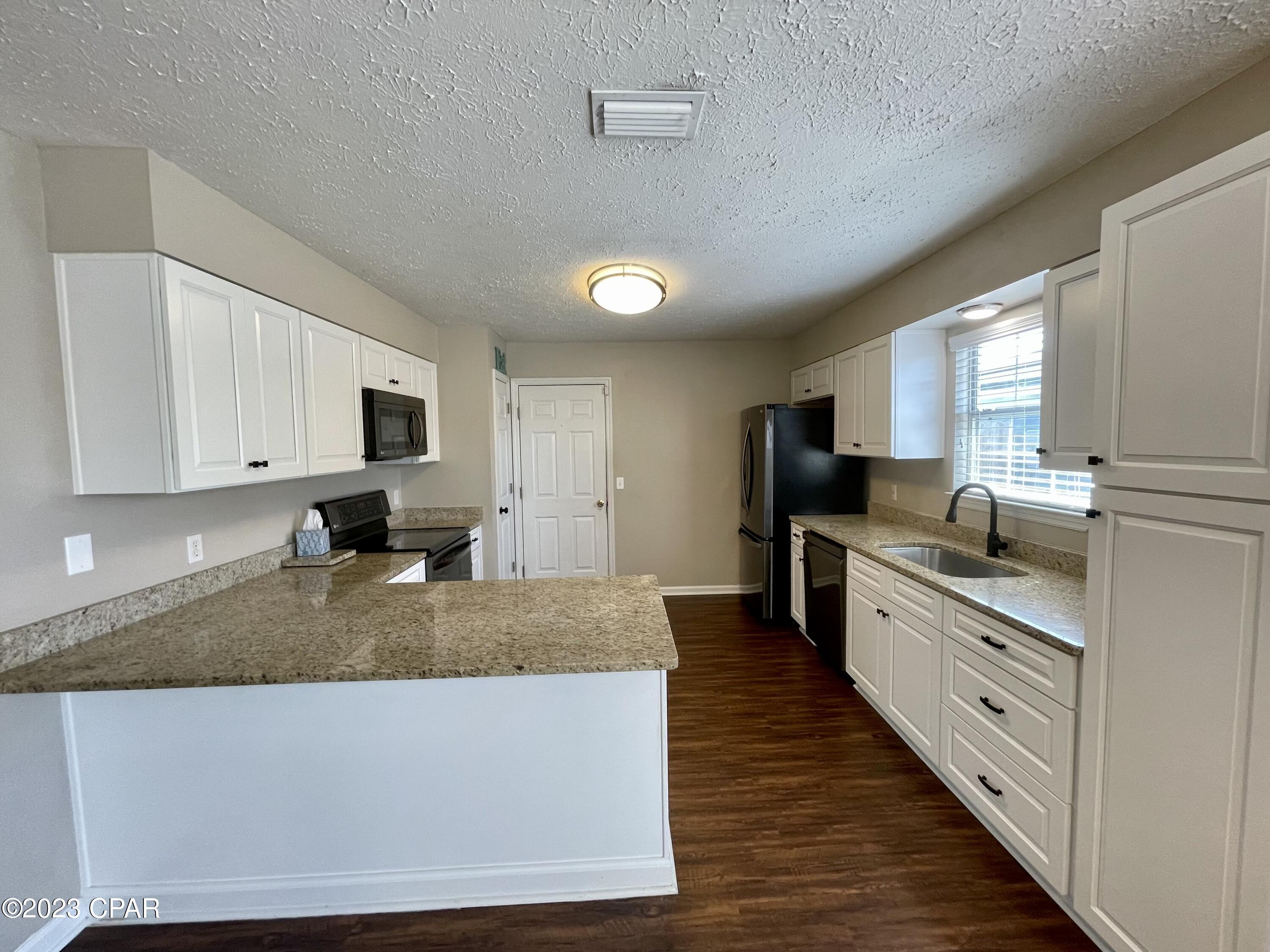 Shadow Bay Unit 5 - Residential