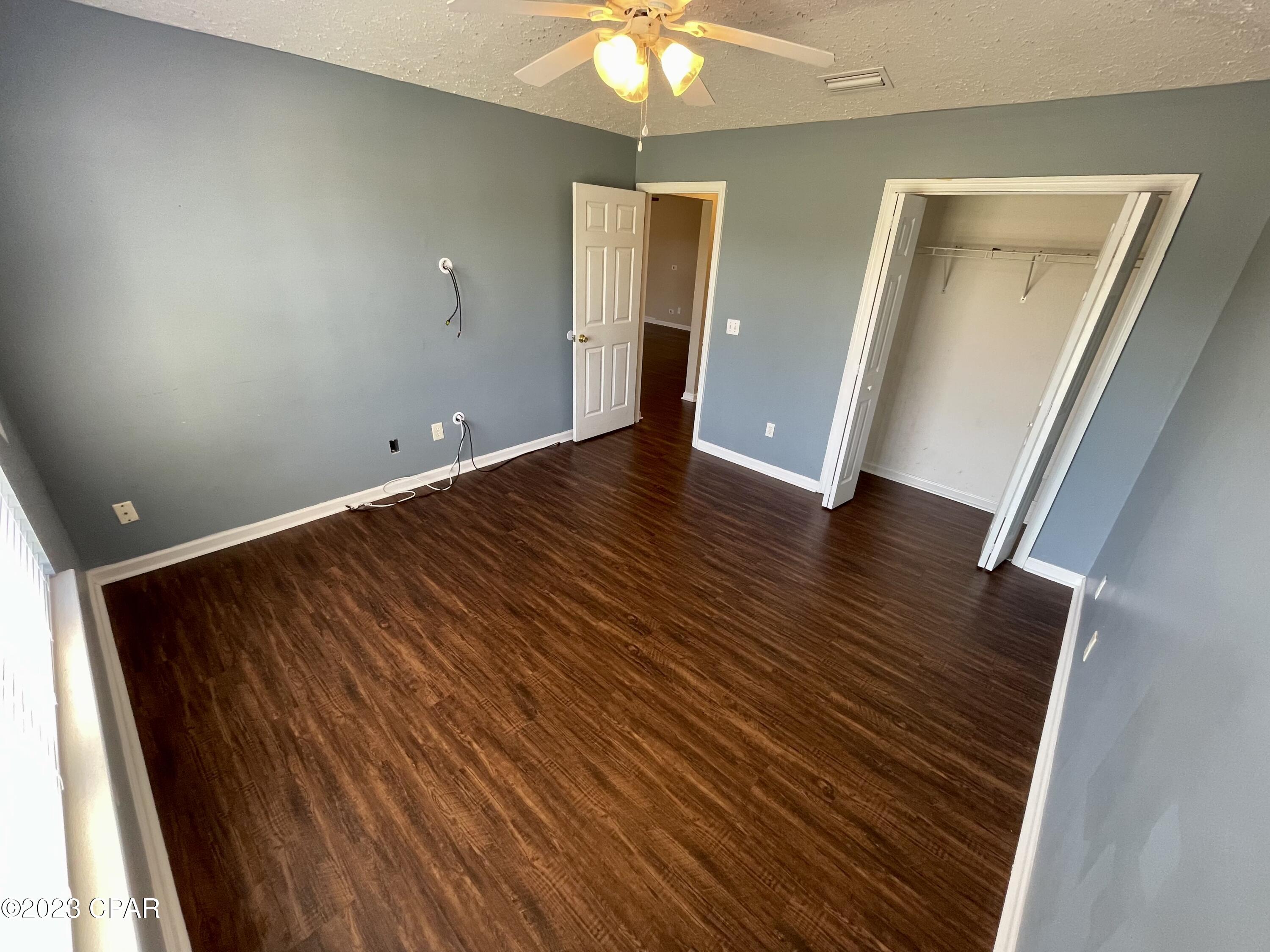 Shadow Bay Unit 5 - Residential