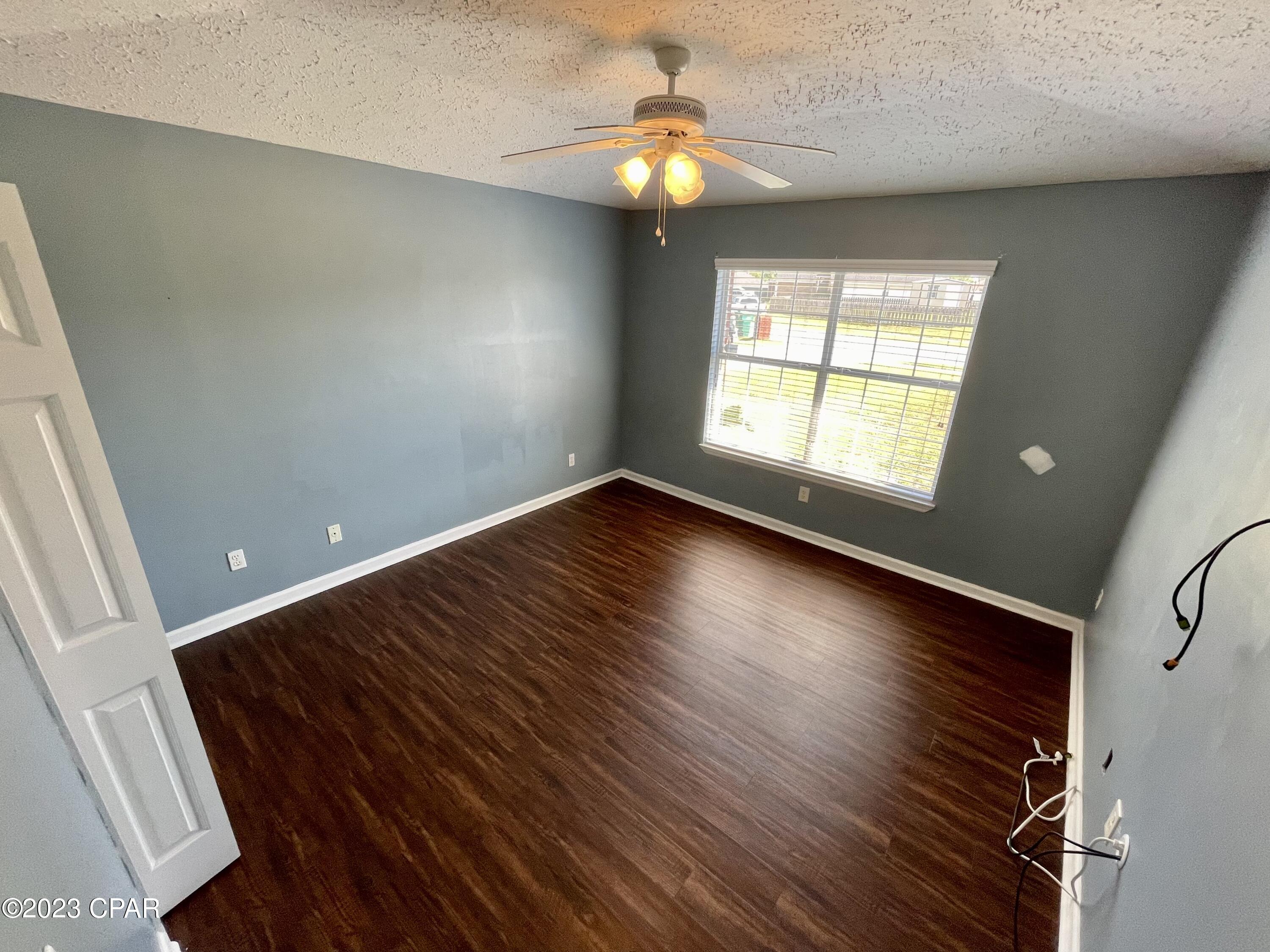 Shadow Bay Unit 5 - Residential