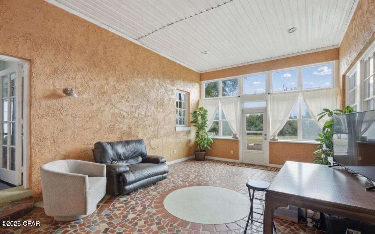 [No Recorded Subdiv] - Commercial Sale