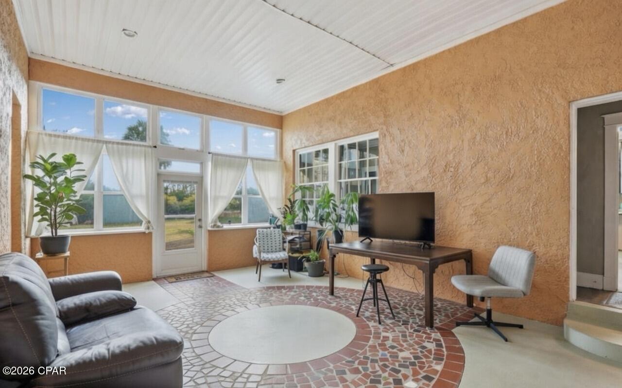 [No Recorded Subdiv] - Commercial Sale