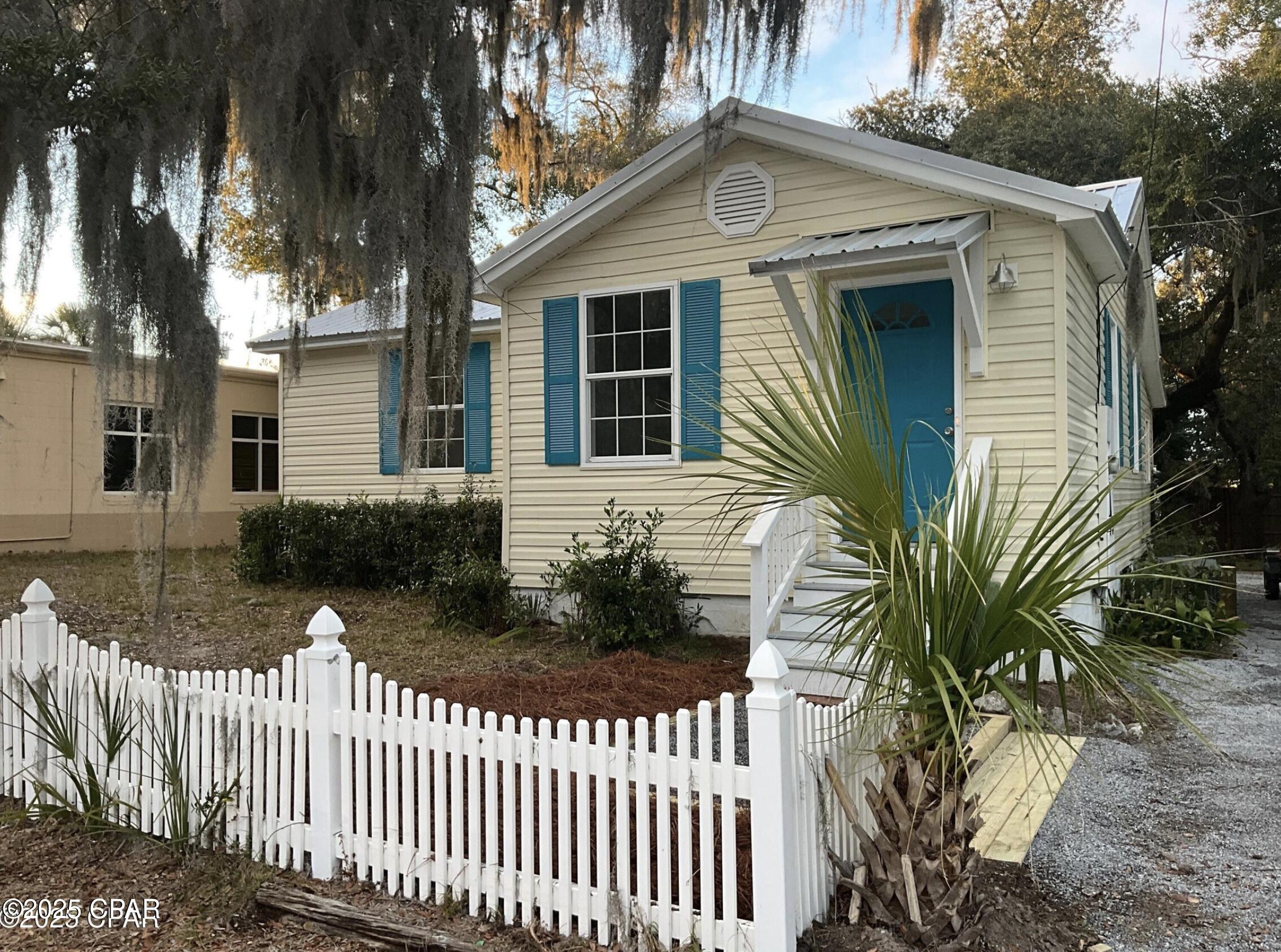 [No Recorded Subdiv] - Residential