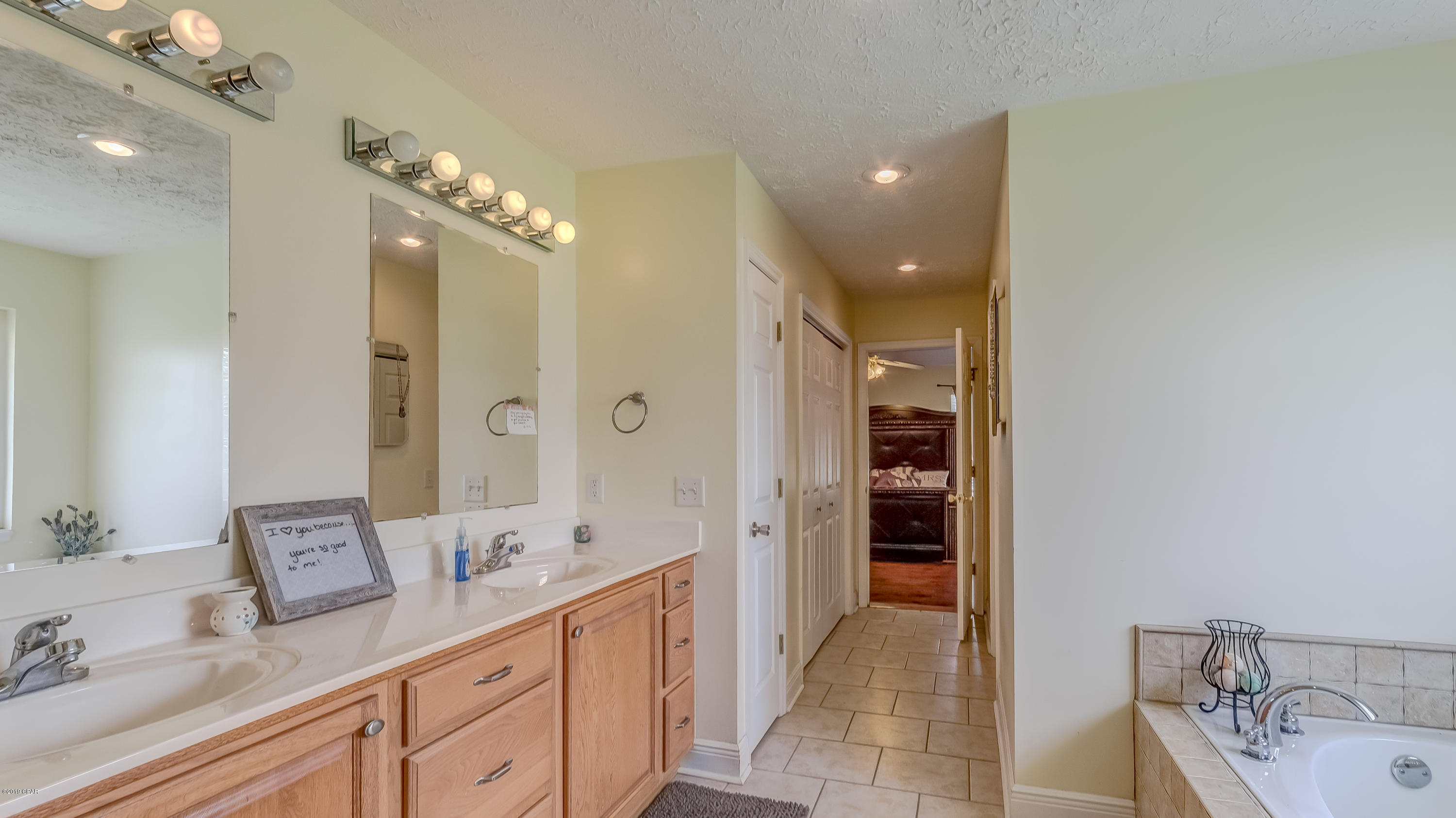 Kirkland Manor - Residential