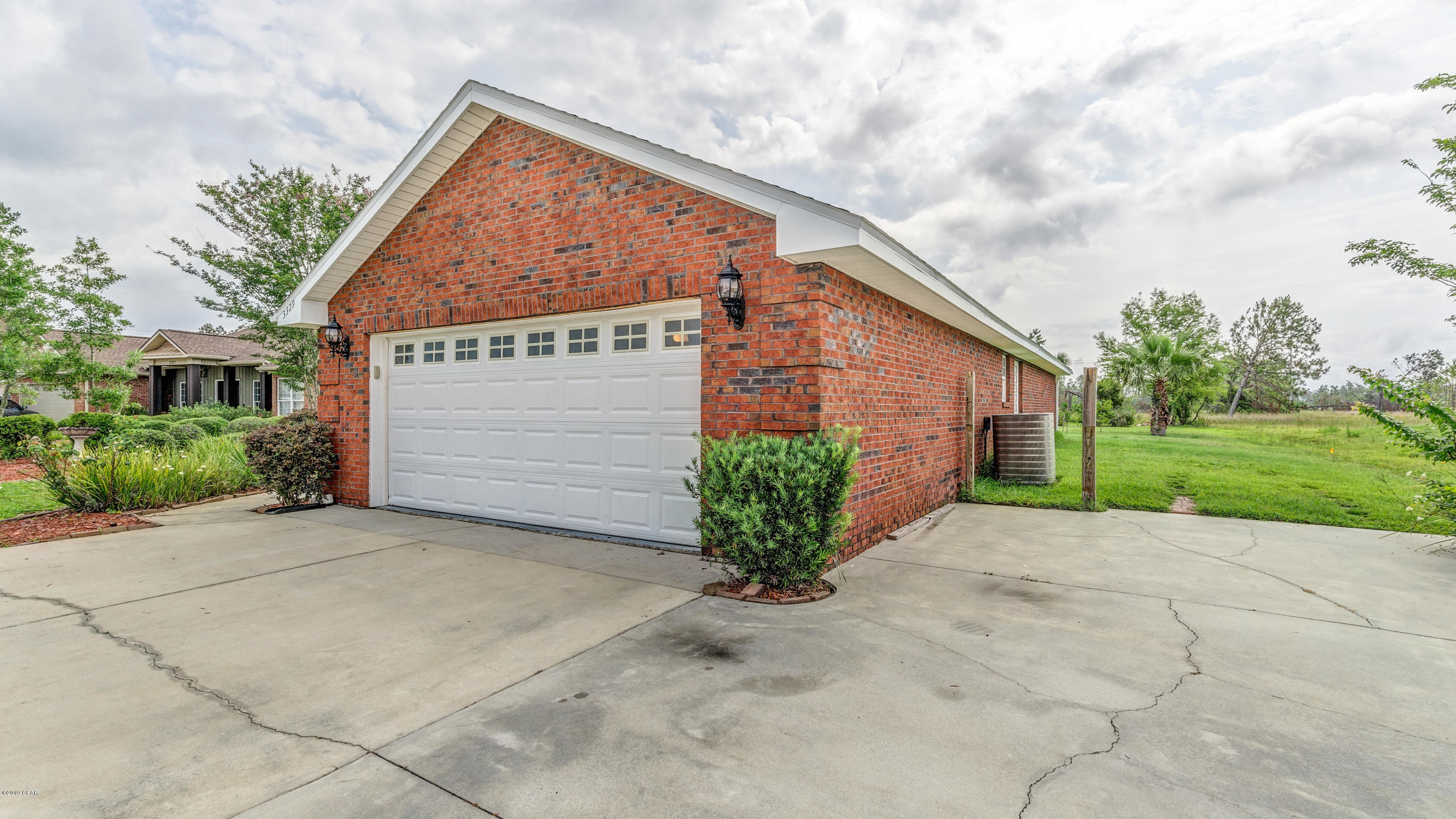 Kirkland Manor - Residential