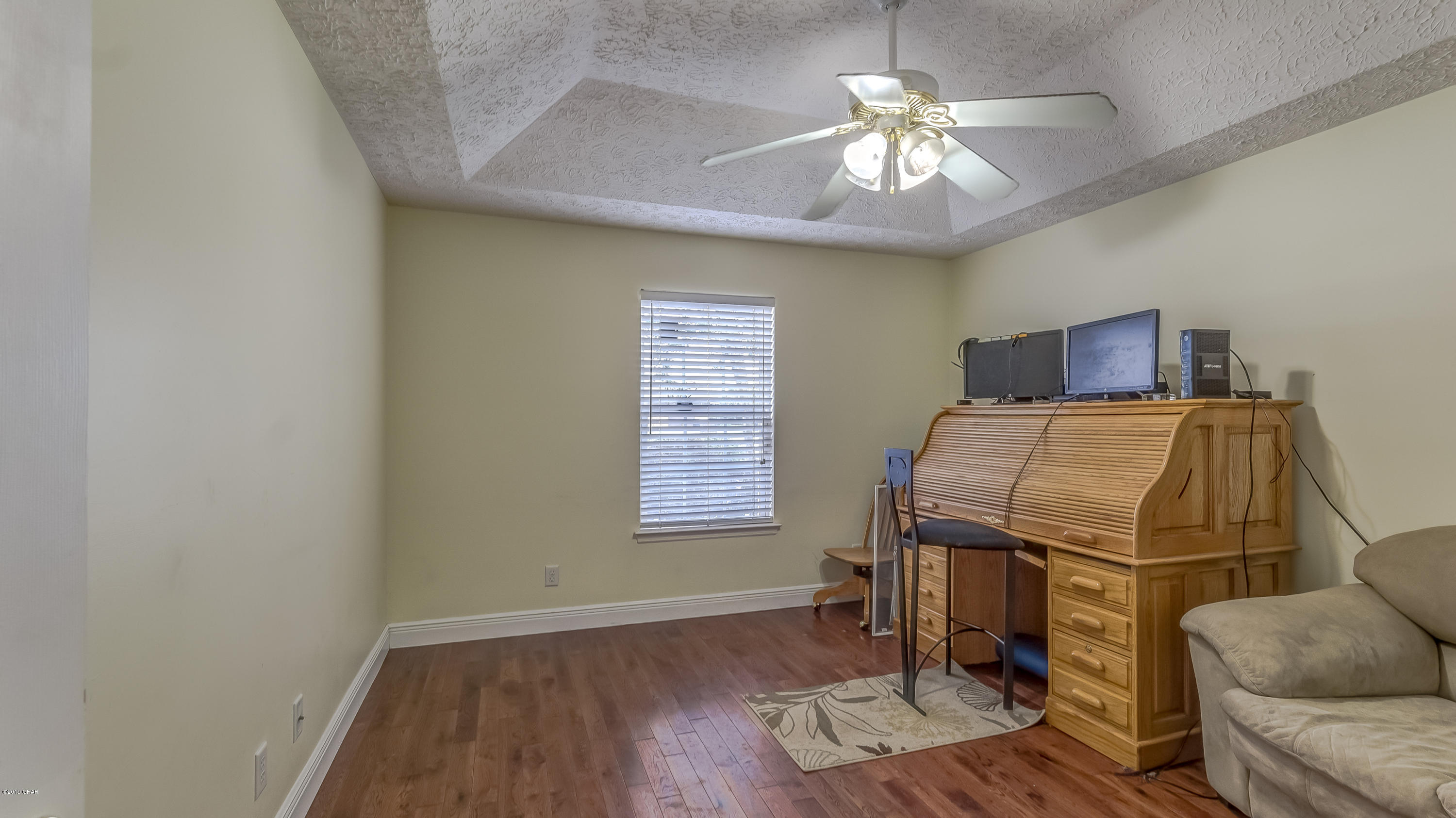 Kirkland Manor - Residential