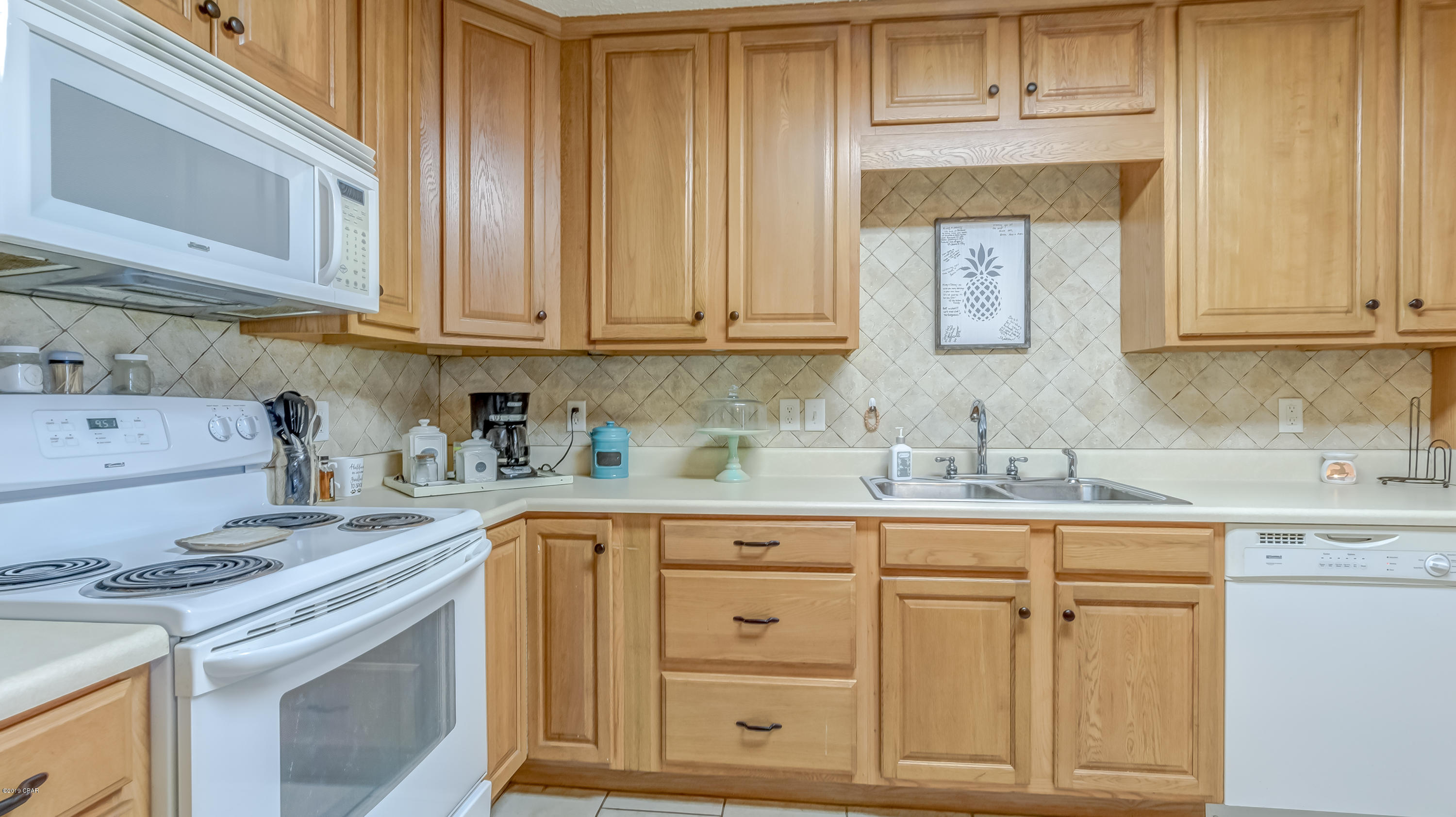 Kirkland Manor - Residential