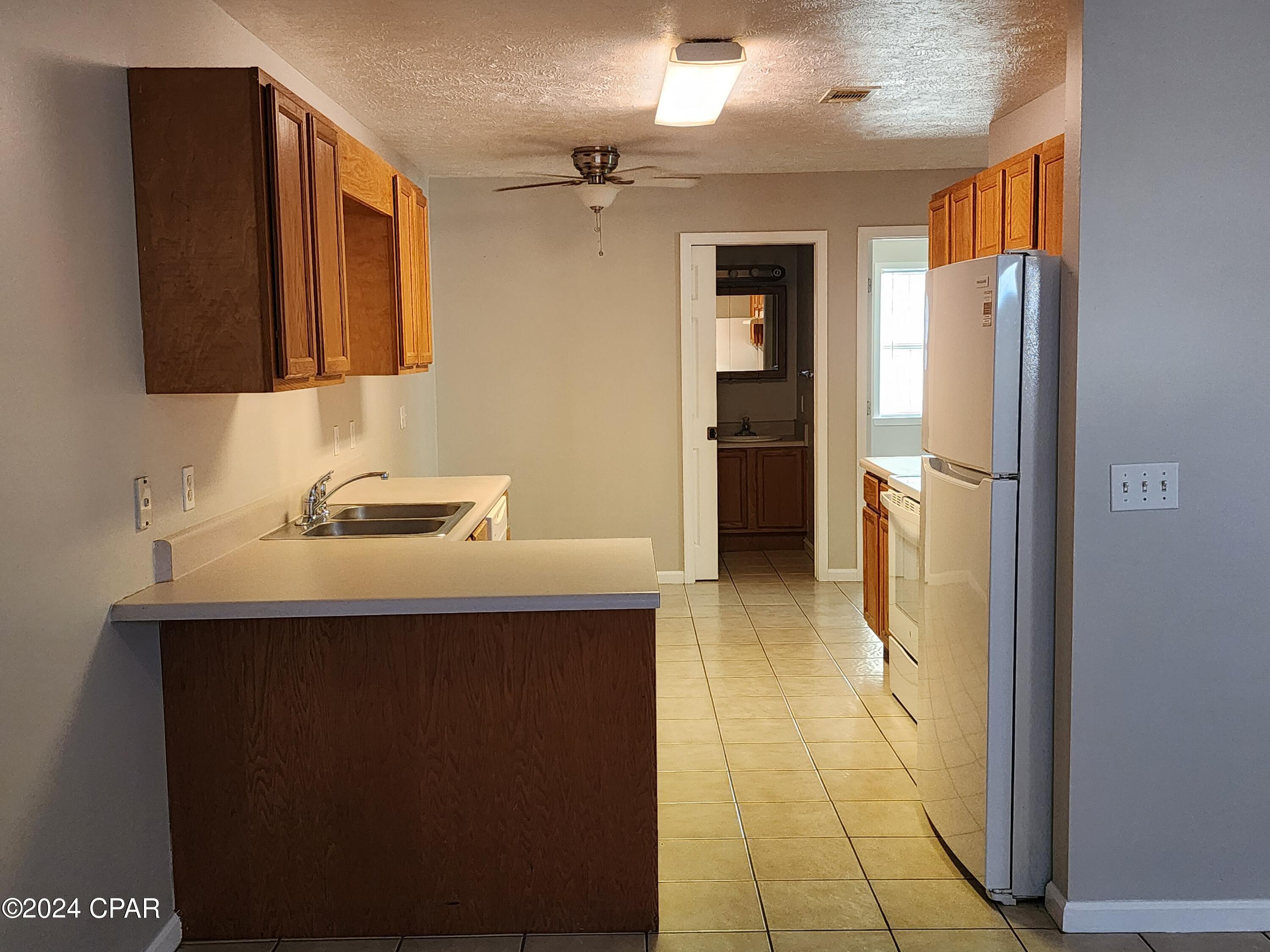 Biltmore Beach - Residential Lease