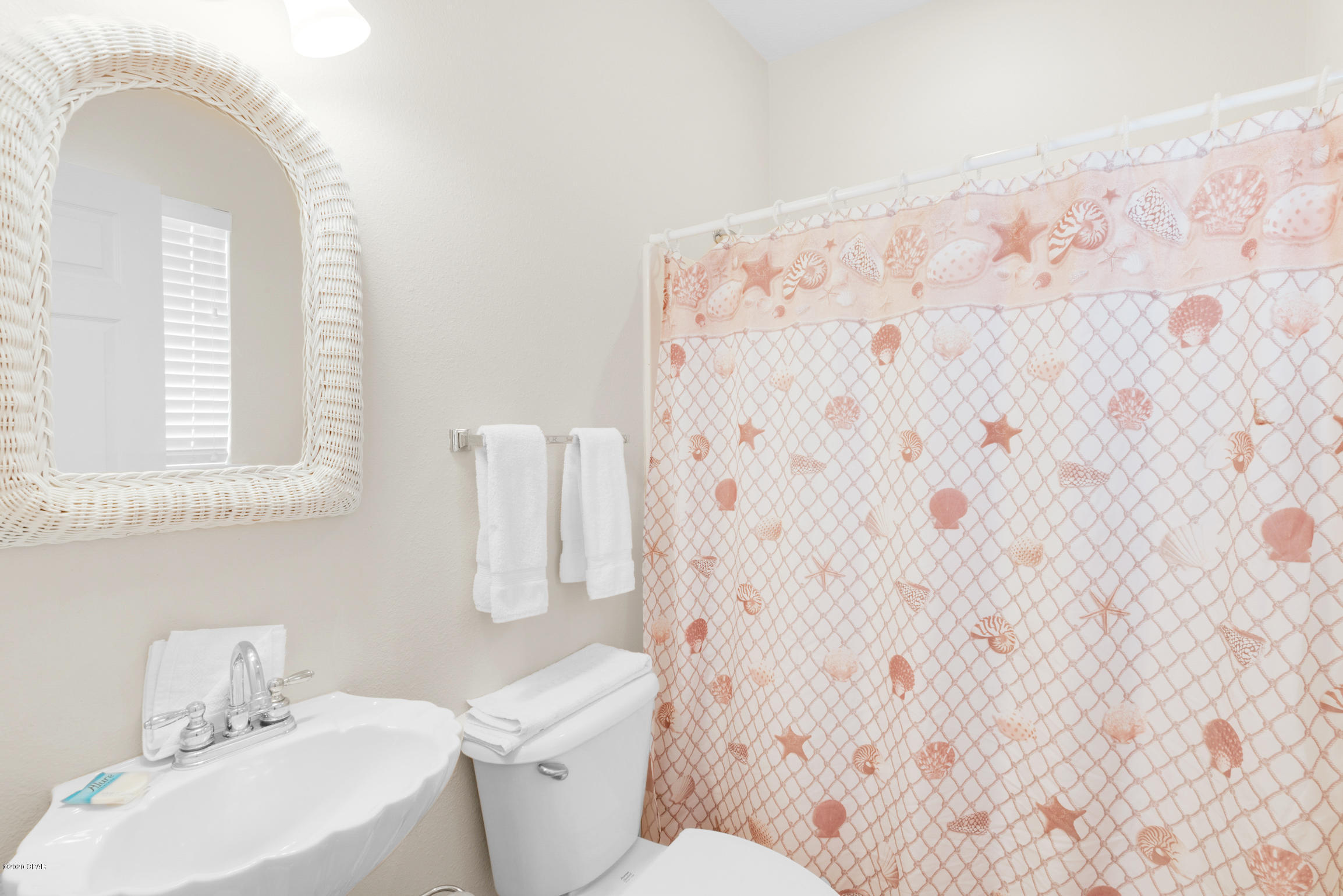 Laguna Beach Estates 2nd Add - Residential