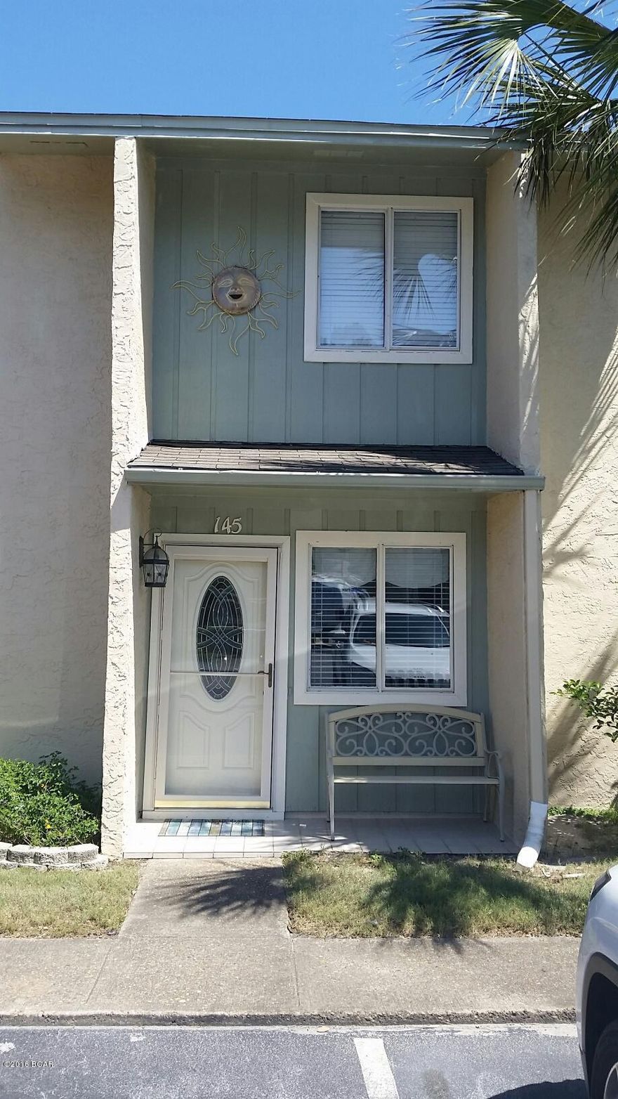 Age, SF, and dimensions approximate.