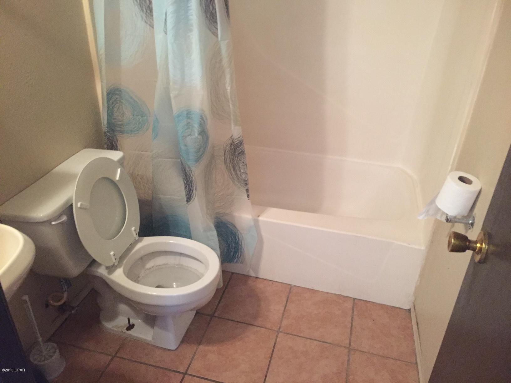 Mashburns 1 Add To Parker - Commercial Sale