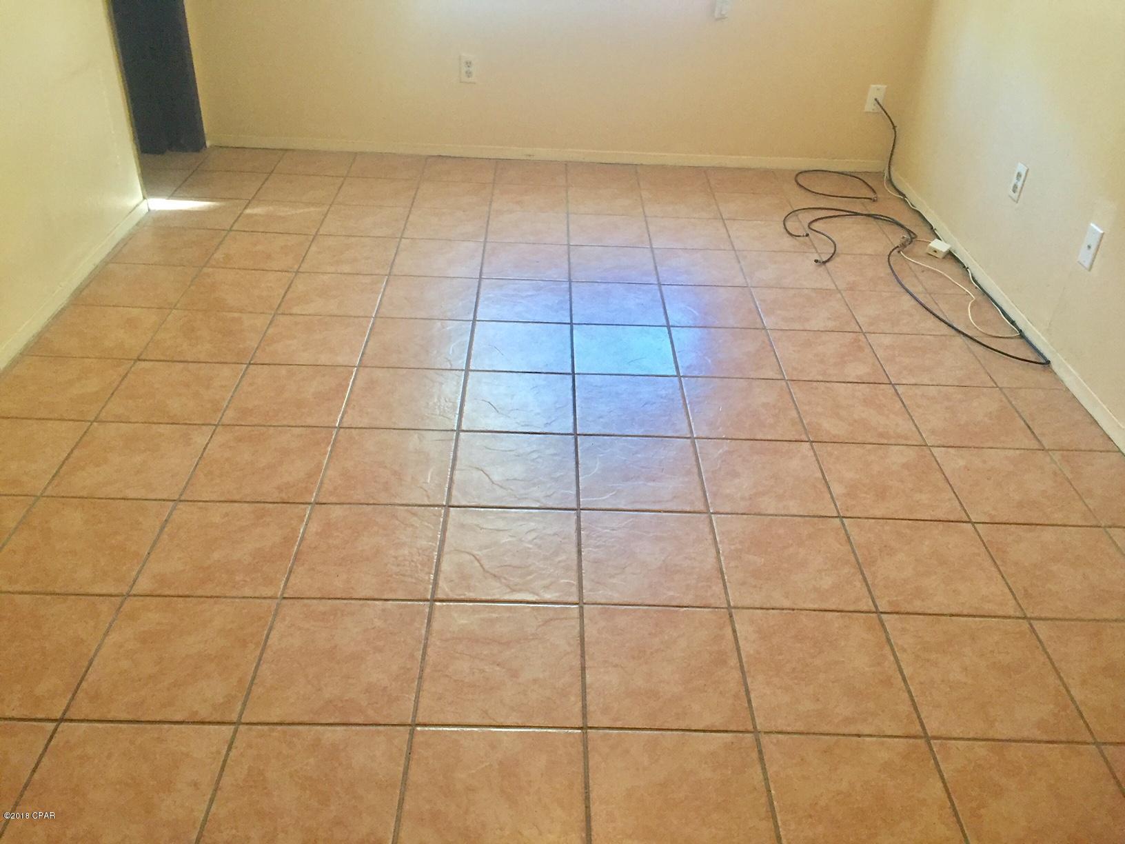 Mashburns 1 Add To Parker - Commercial Sale