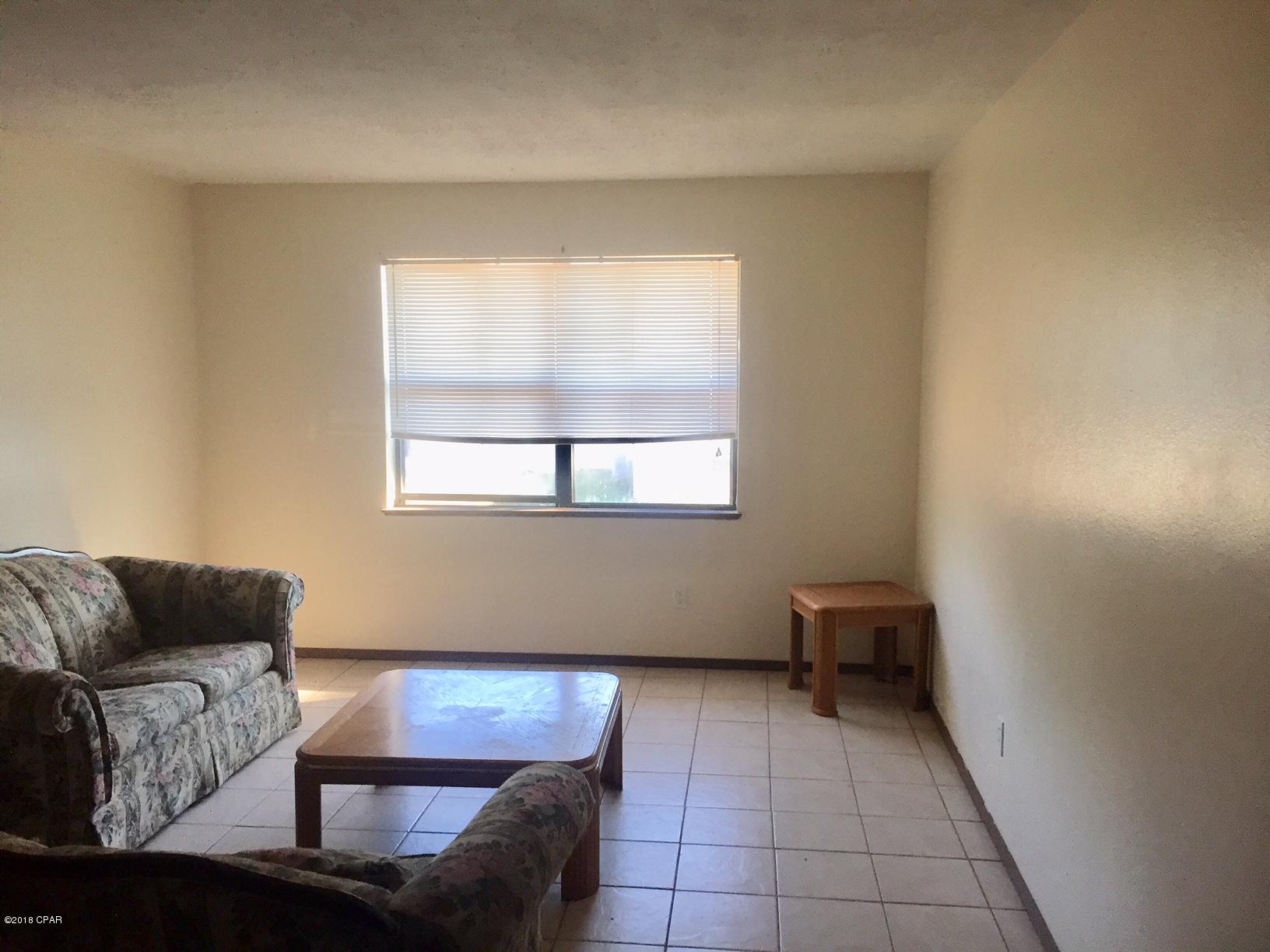 Mashburns 1 Add To Parker - Commercial Sale