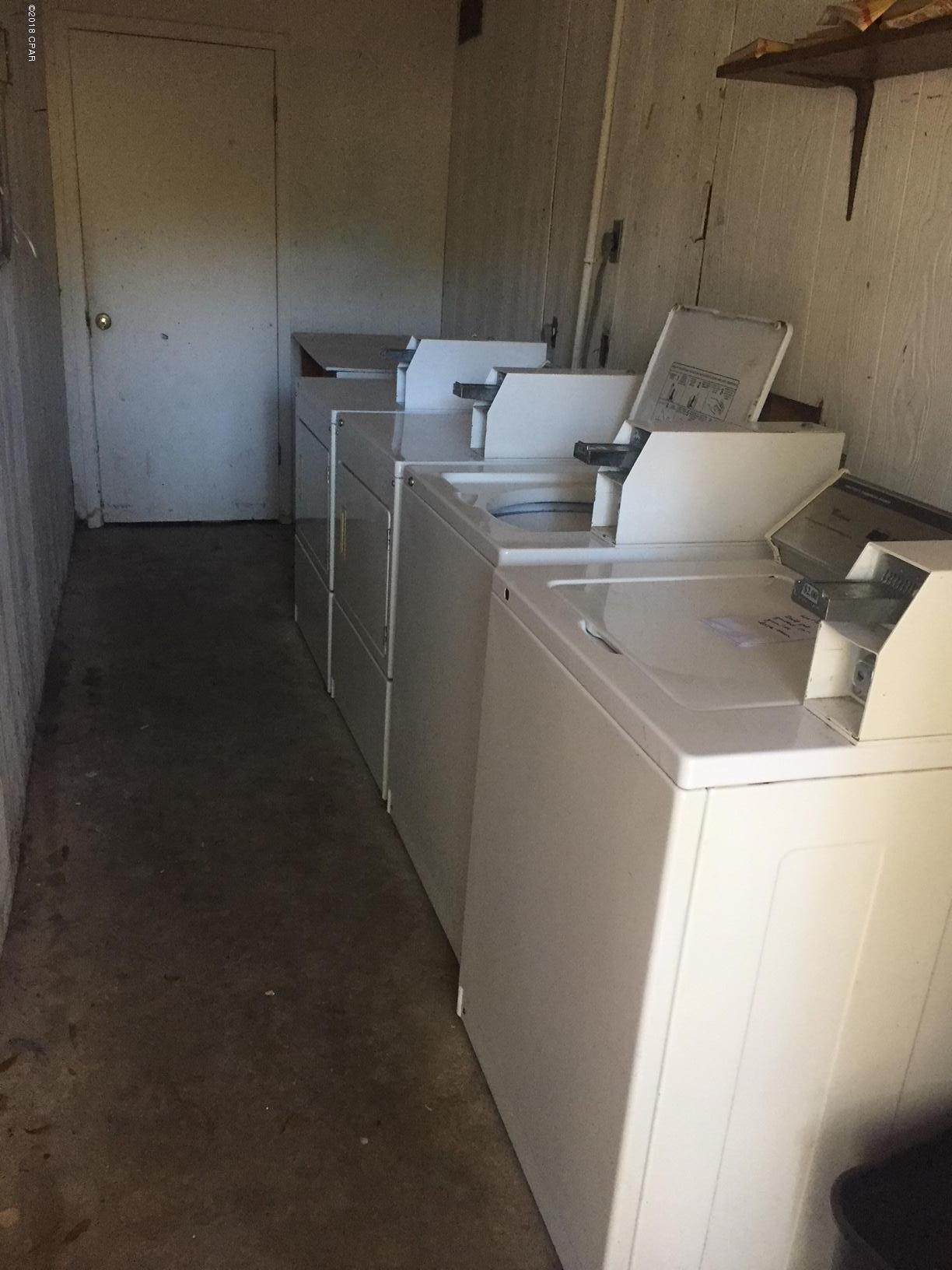 Mashburns 1 Add To Parker - Commercial Sale