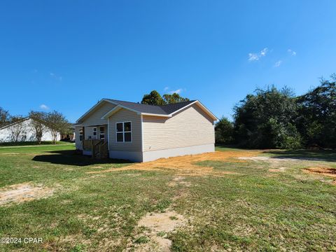 A home in Grand Ridge