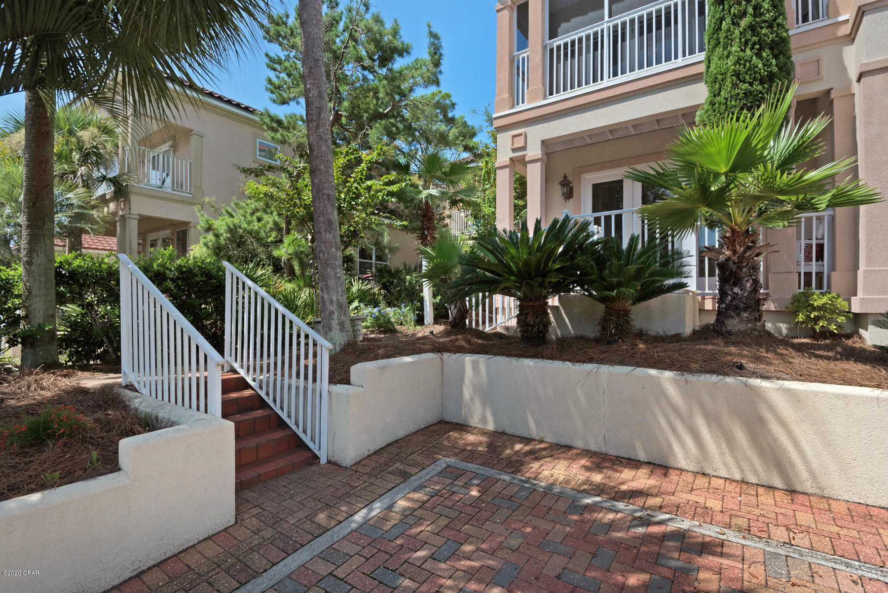 La Valencia Beach Resort - Residential