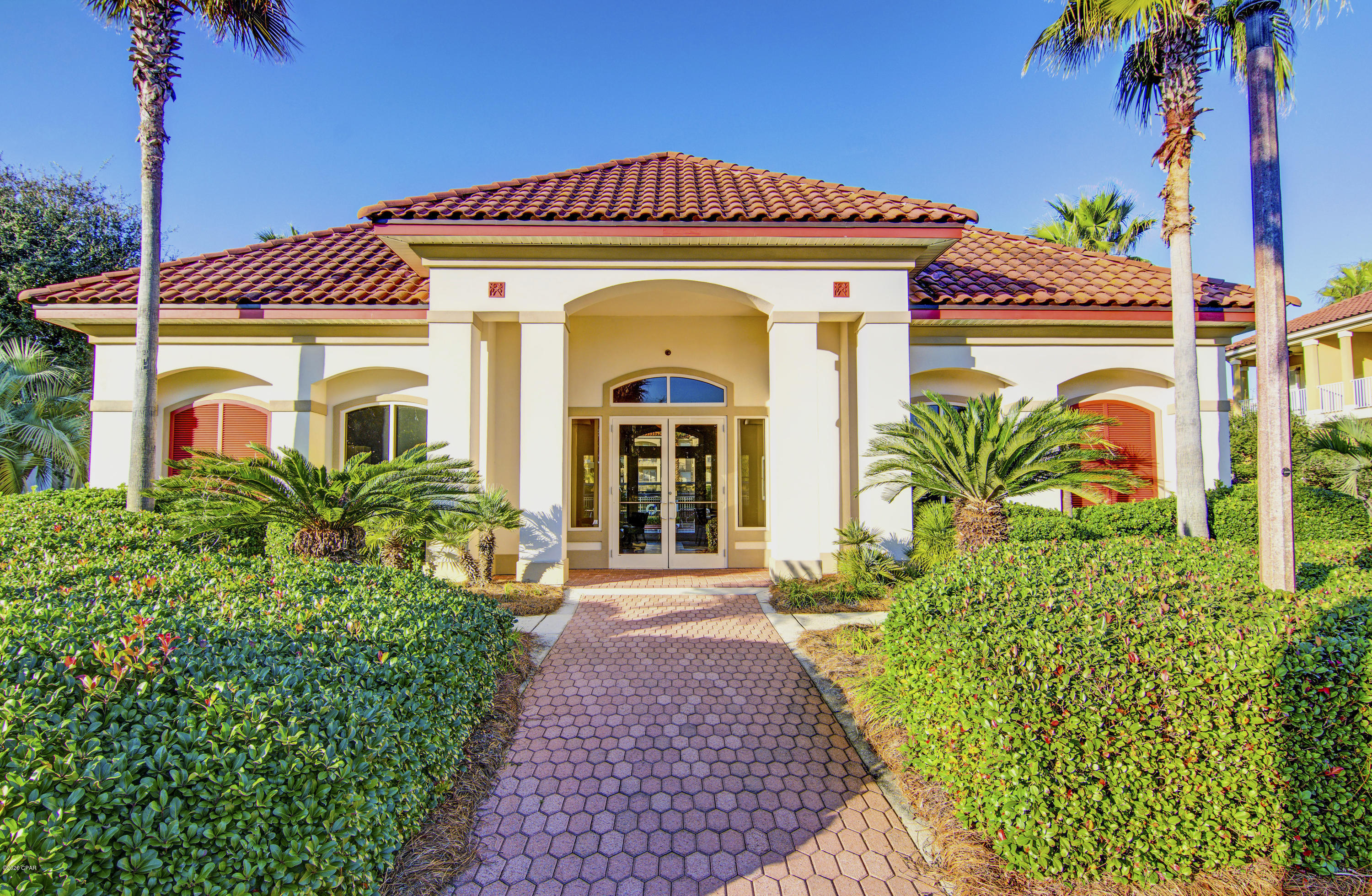 La Valencia Beach Resort - Residential