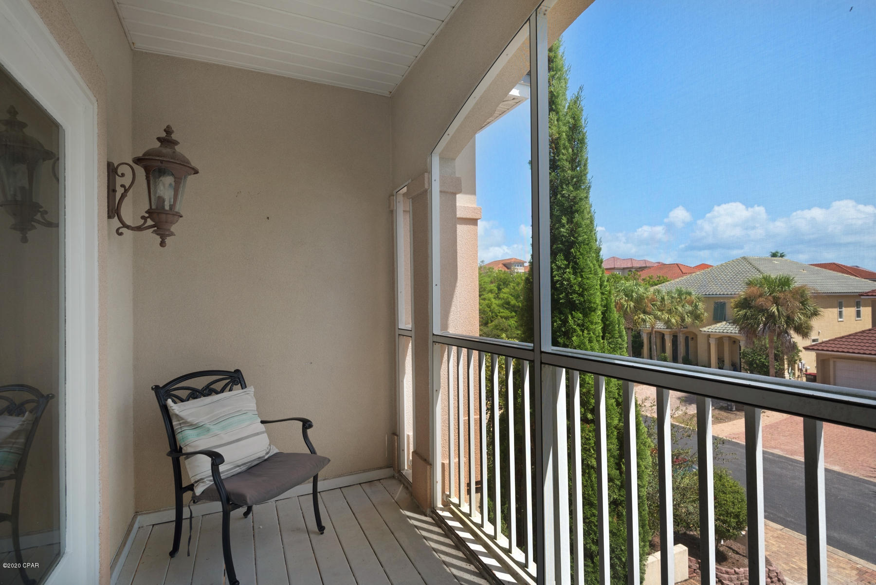 La Valencia Beach Resort - Residential