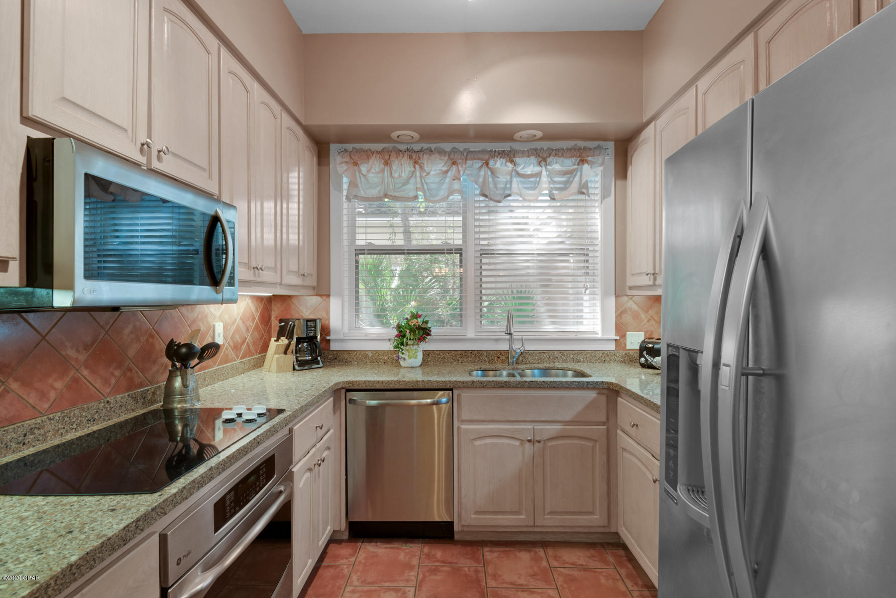 La Valencia Beach Resort - Residential