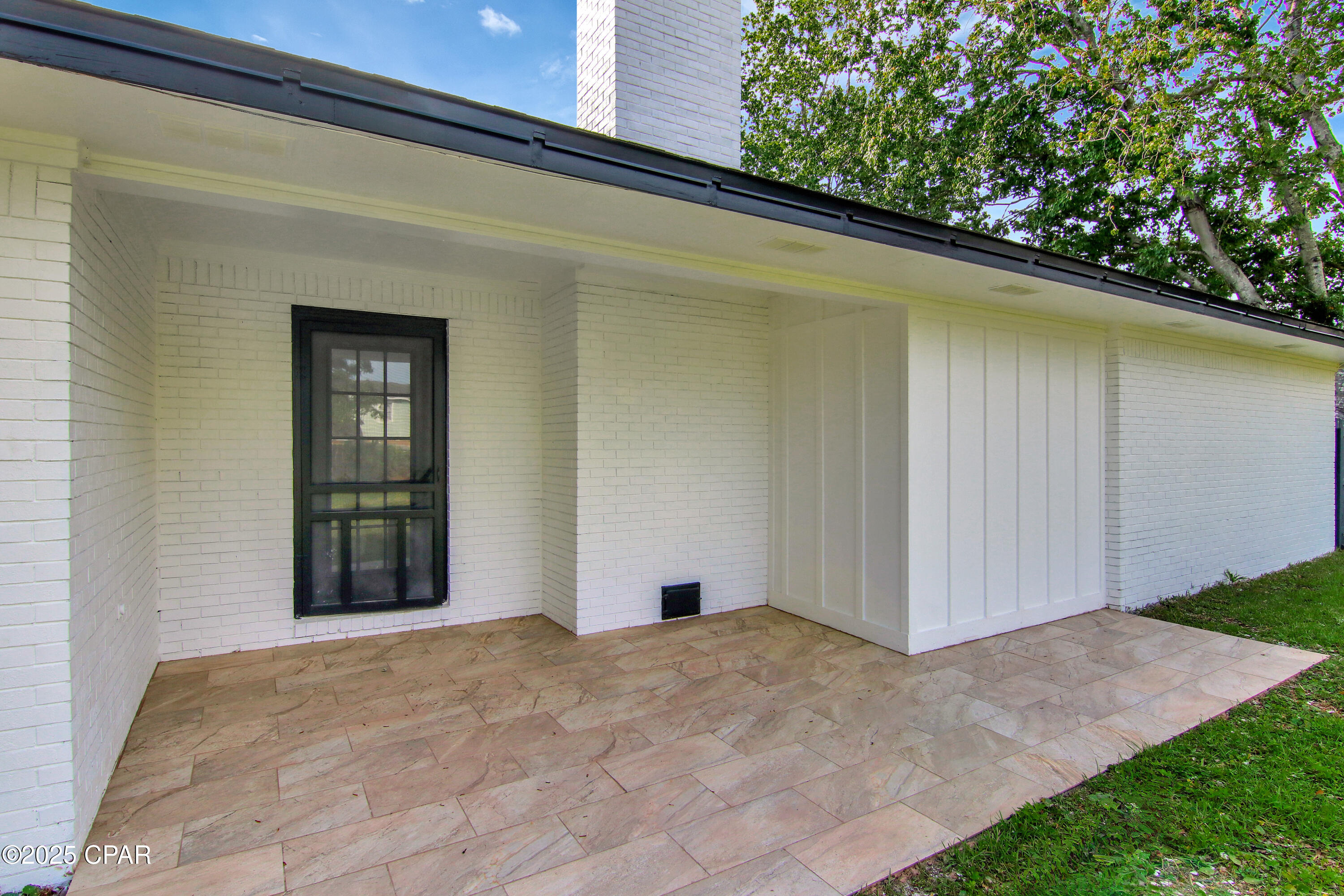 Colony Club - Residential