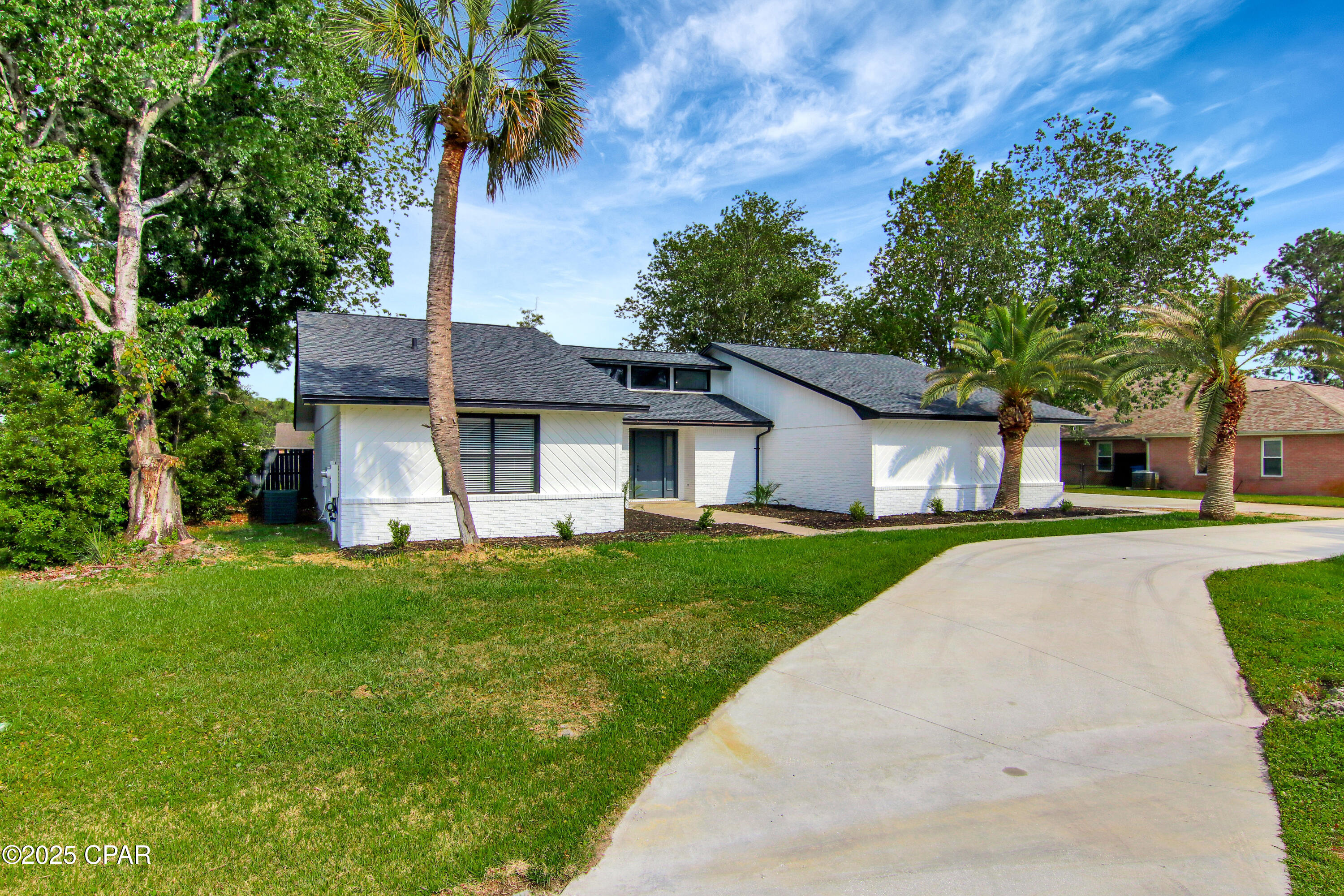 Colony Club - Residential