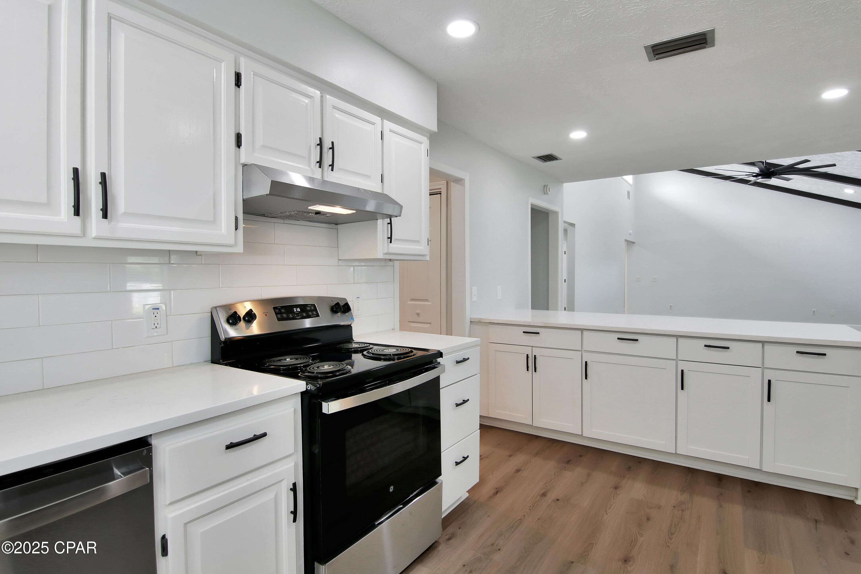 Colony Club - Residential