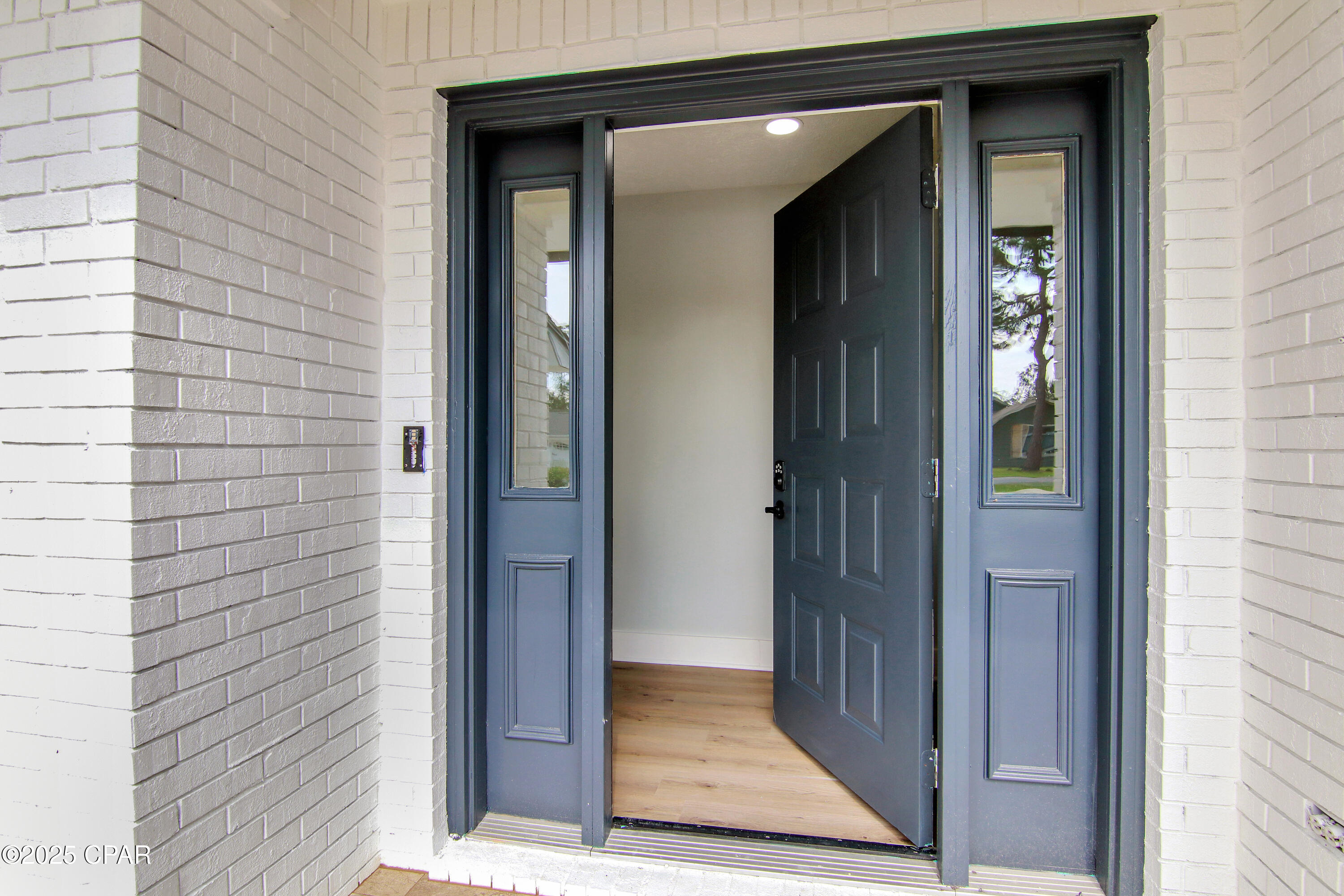 Colony Club - Residential