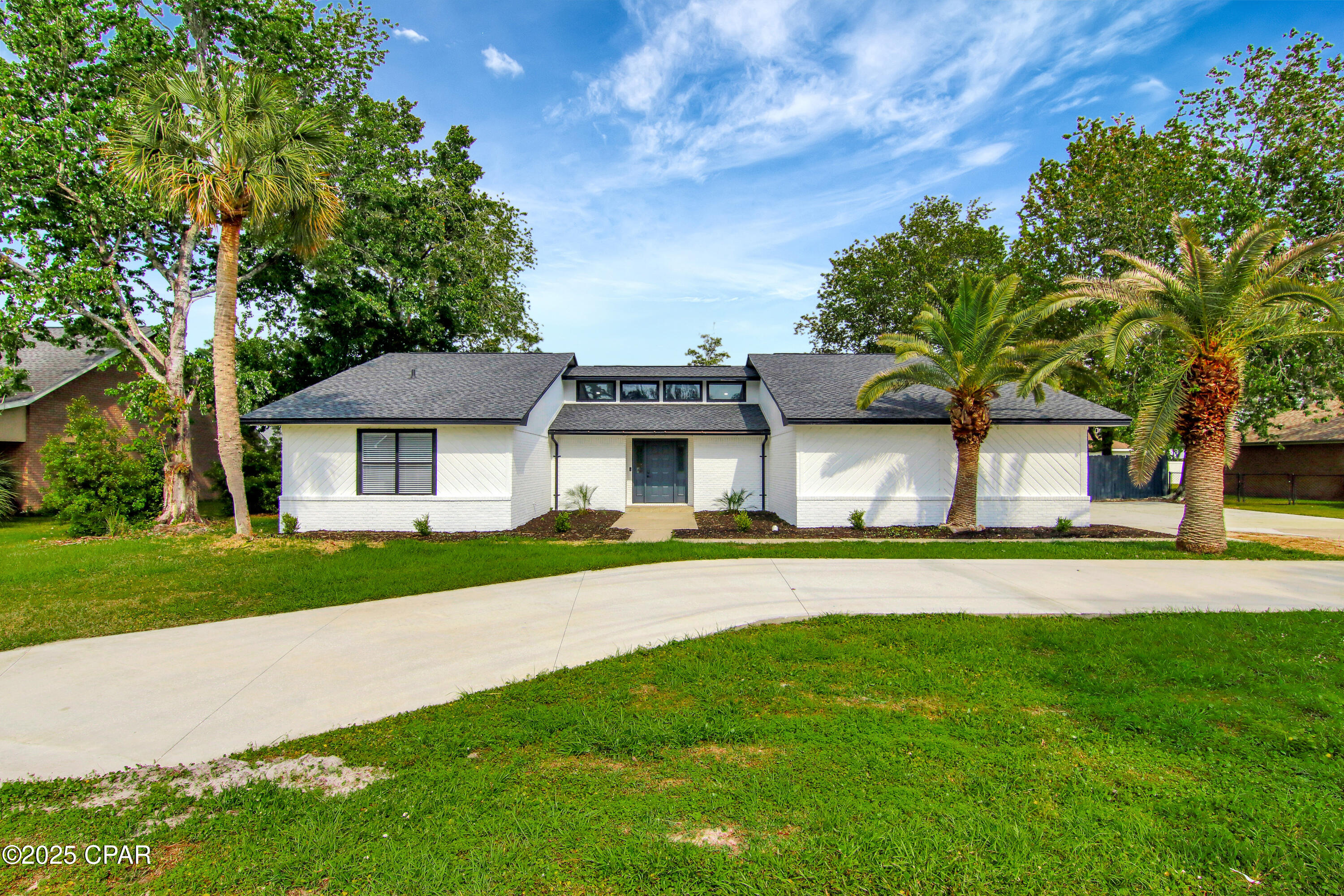 Colony Club - Residential