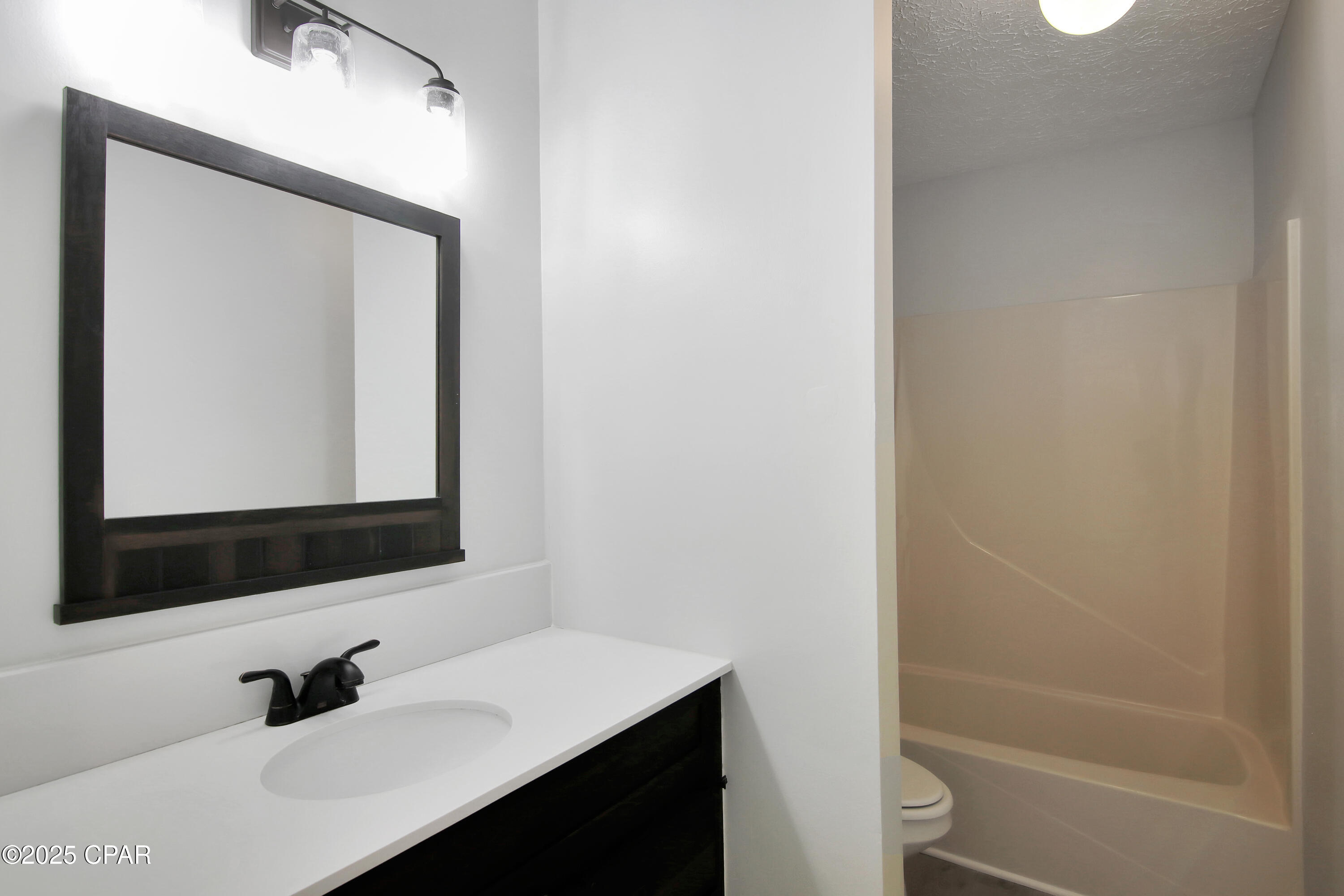 Colony Club - Residential