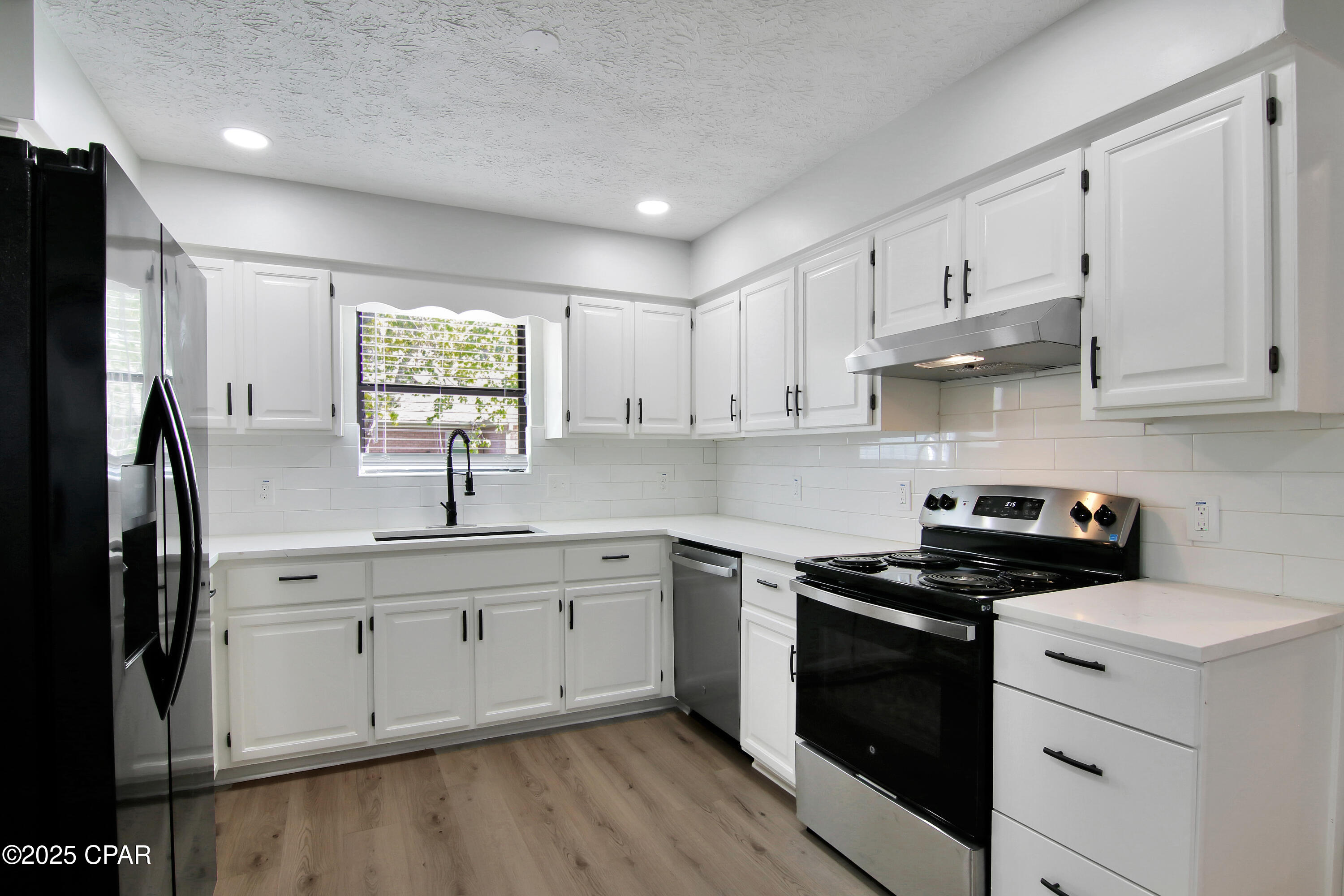 Colony Club - Residential