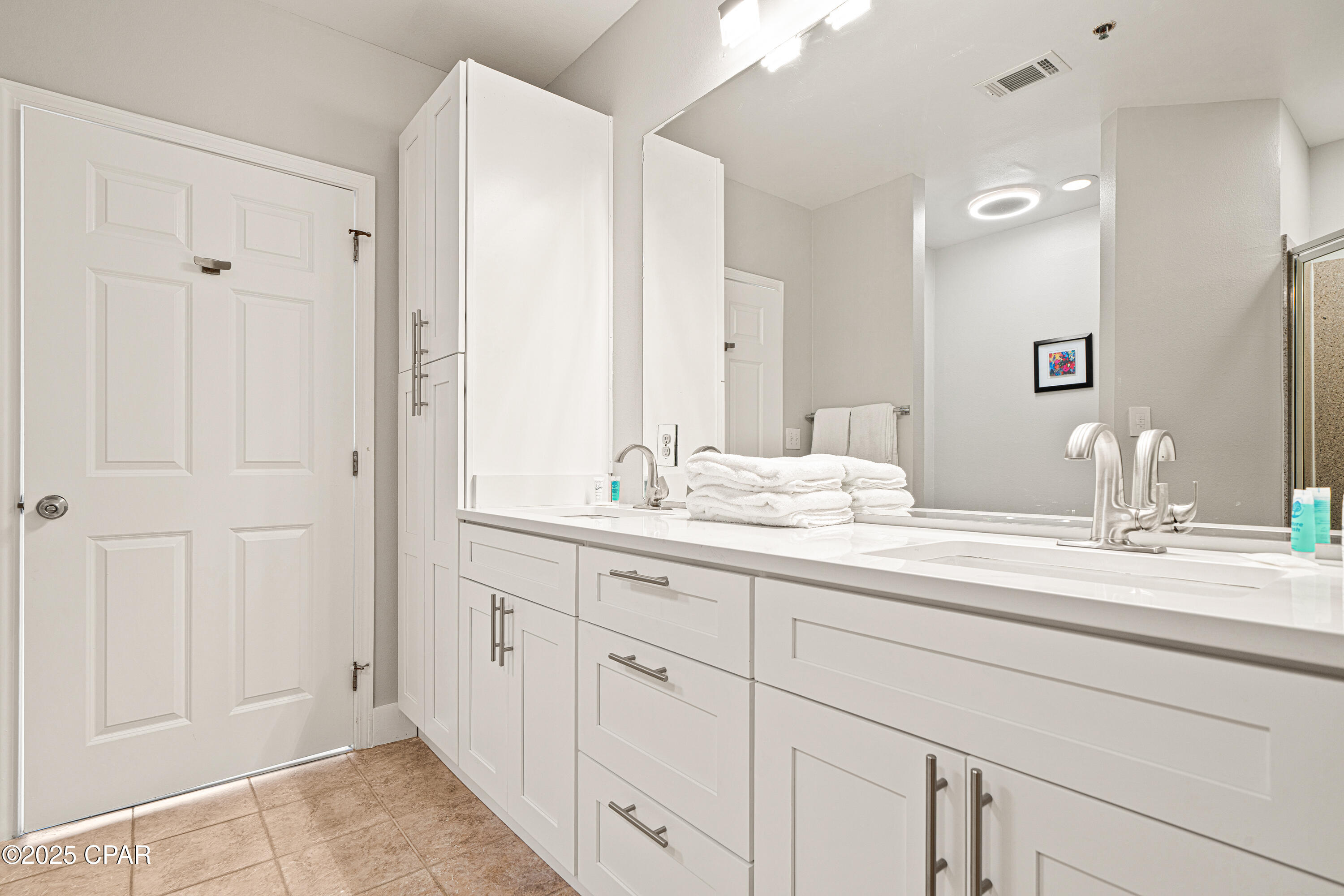 Laketown Wharf - Residential