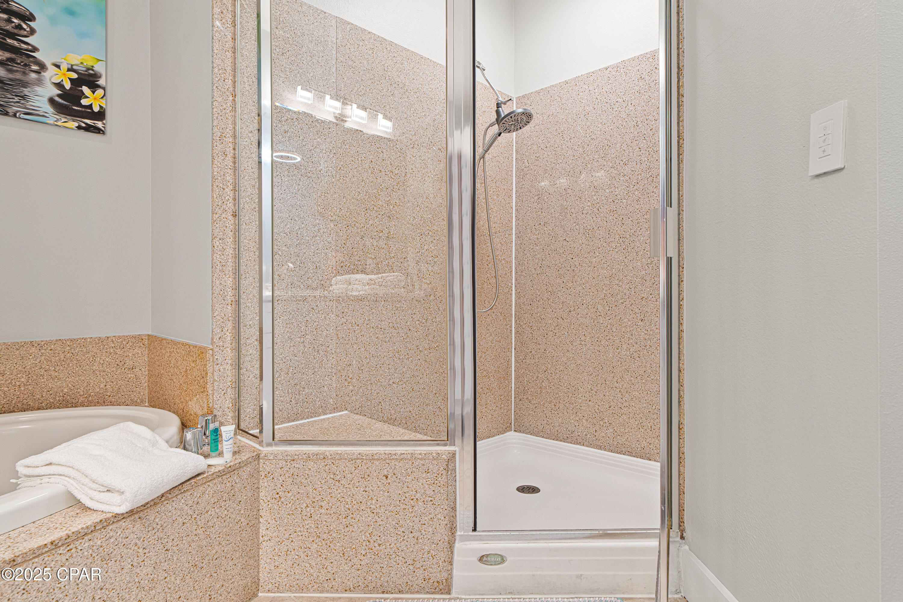 Laketown Wharf - Residential