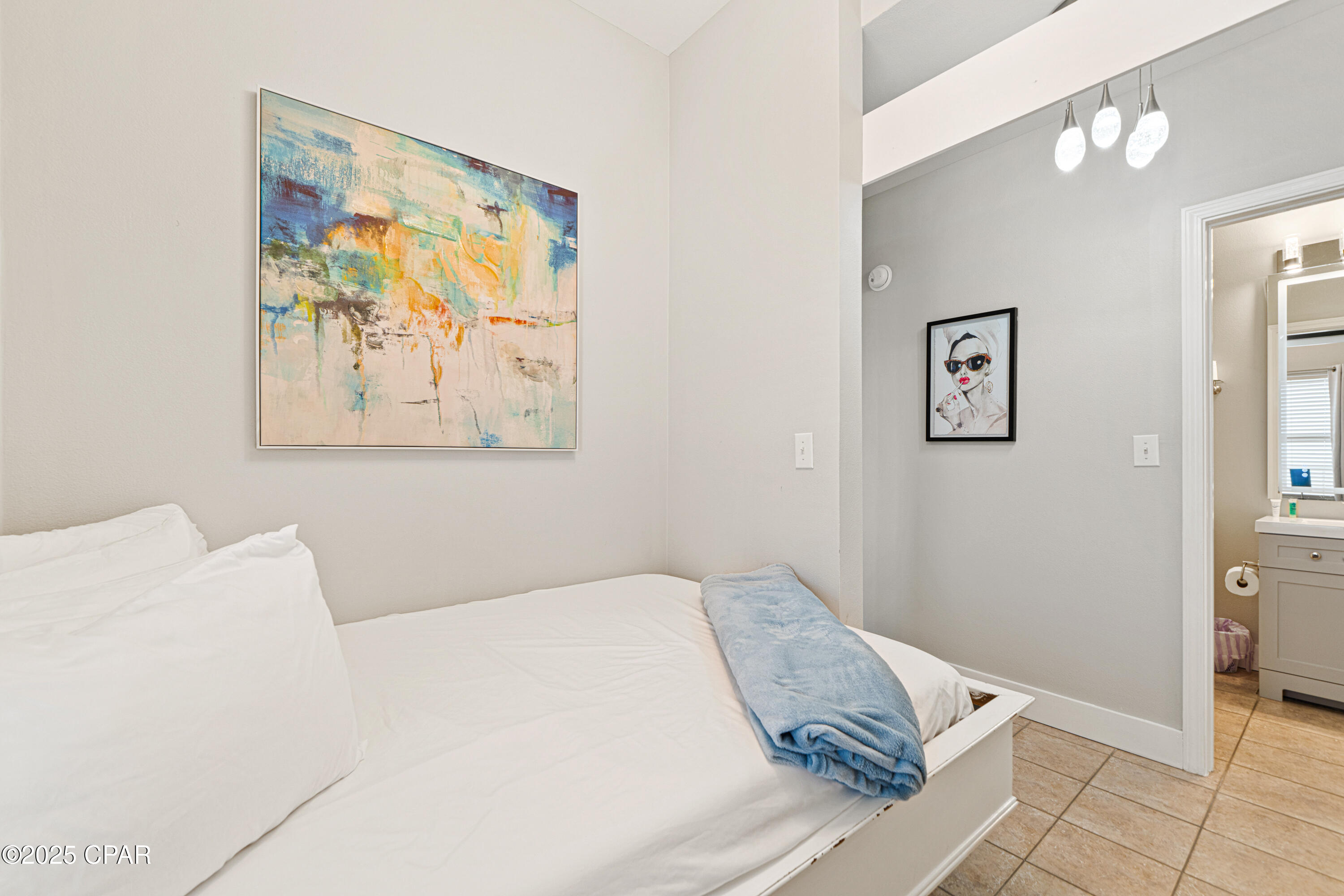 Laketown Wharf - Residential