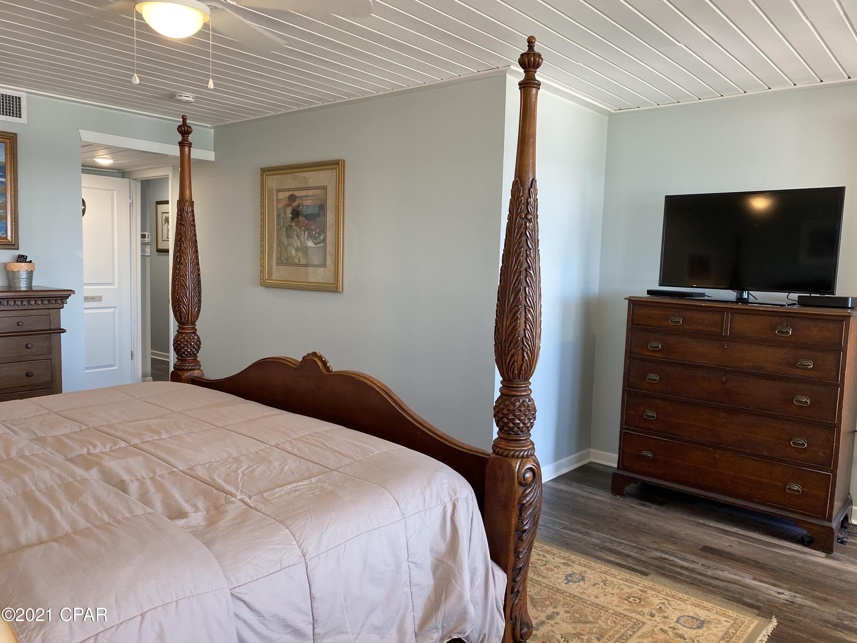 Shores Townhouses - Residential