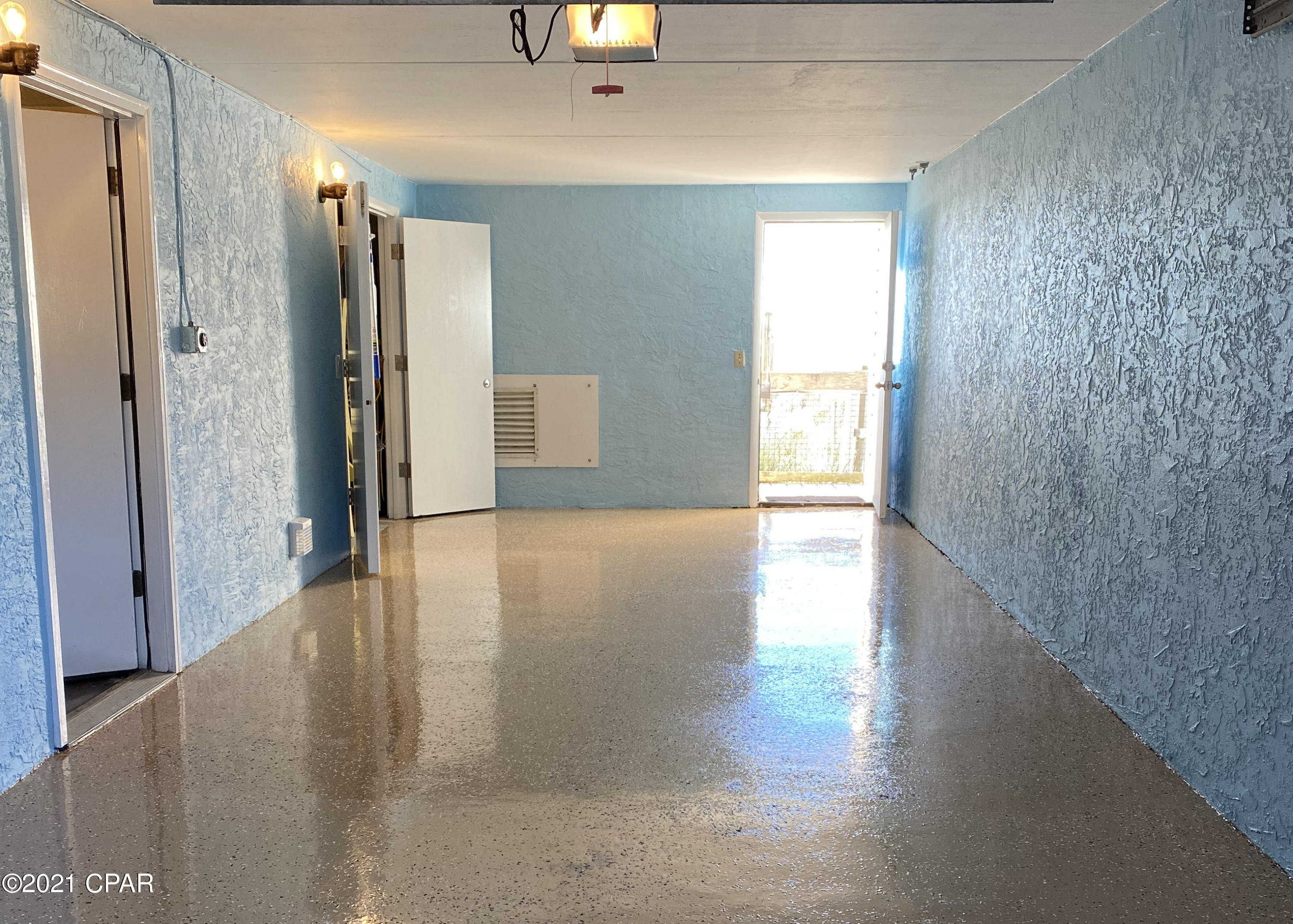 Shores Townhouses - Residential