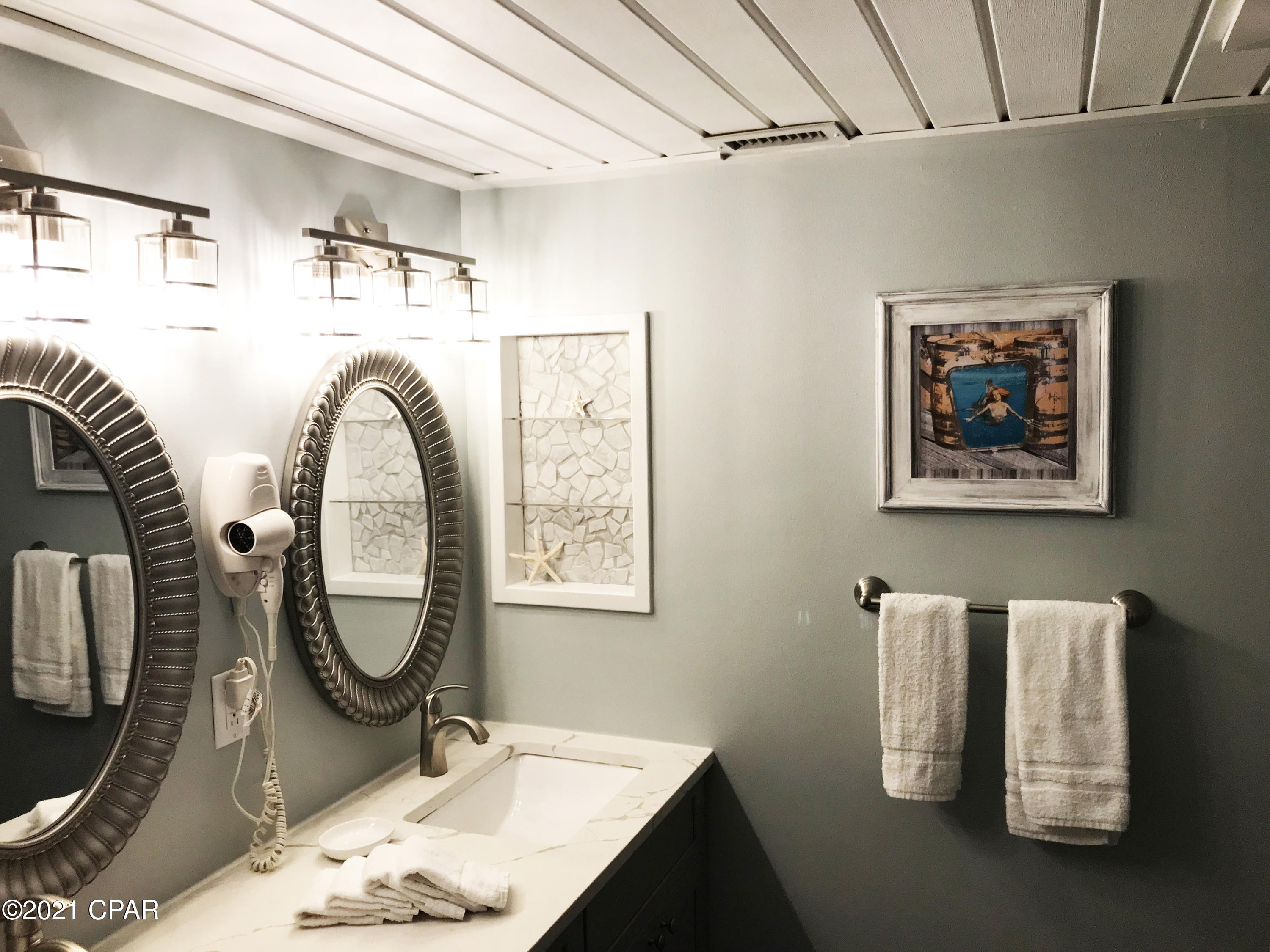 Shores Townhouses - Residential