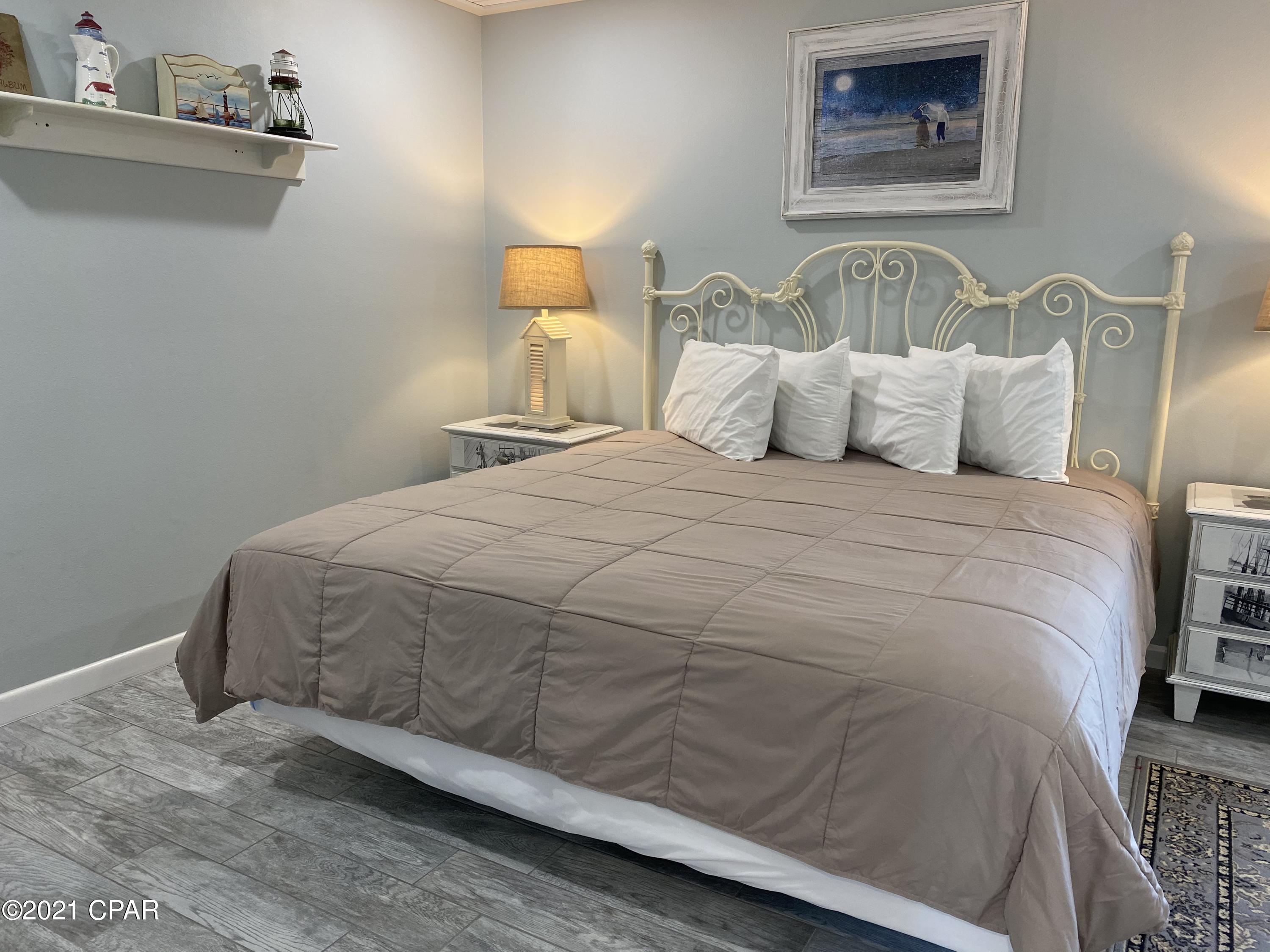 Shores Townhouses - Residential