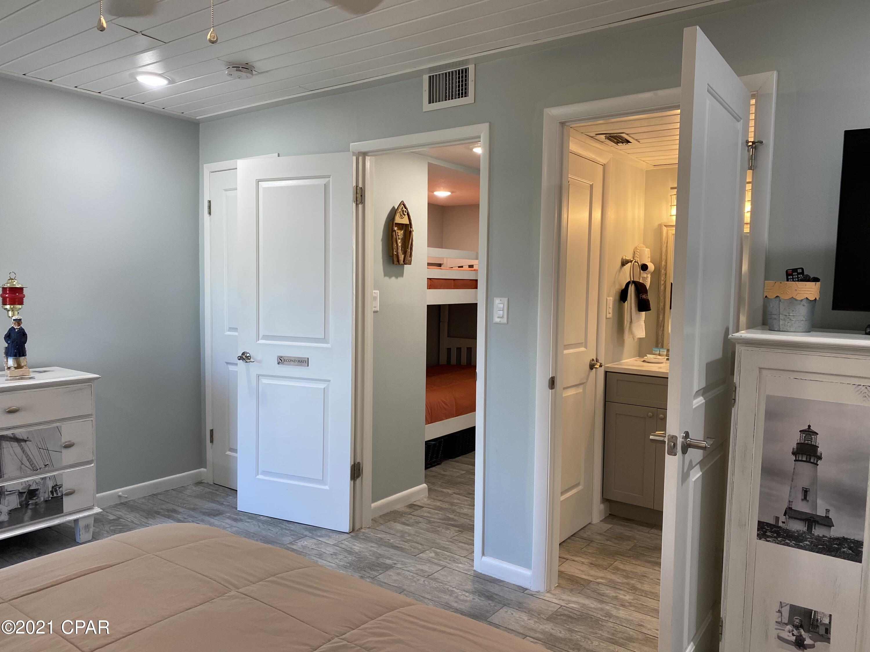 Shores Townhouses - Residential