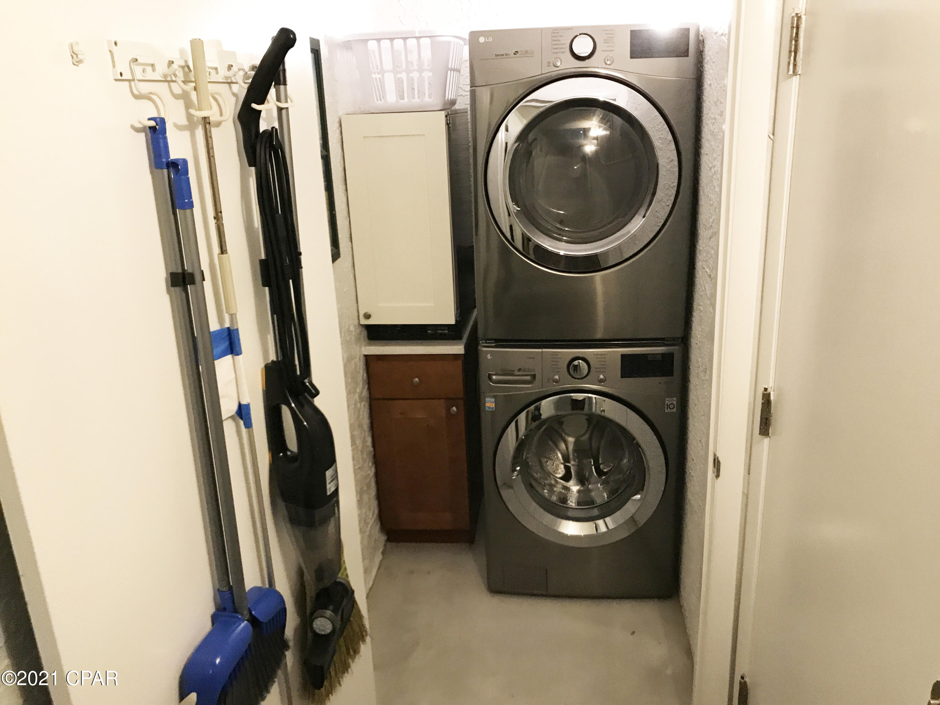 Shores Townhouses - Residential