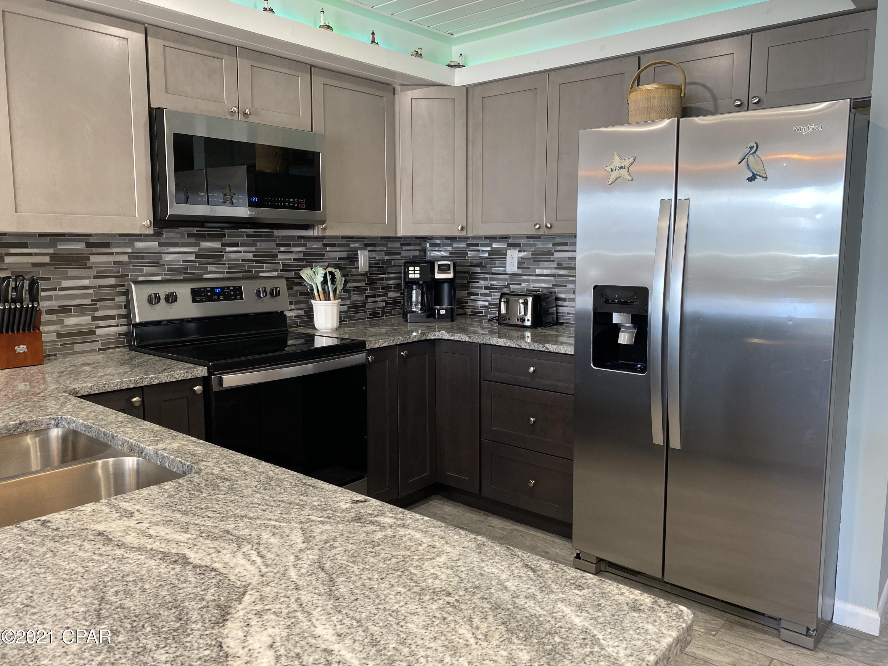 Shores Townhouses - Residential