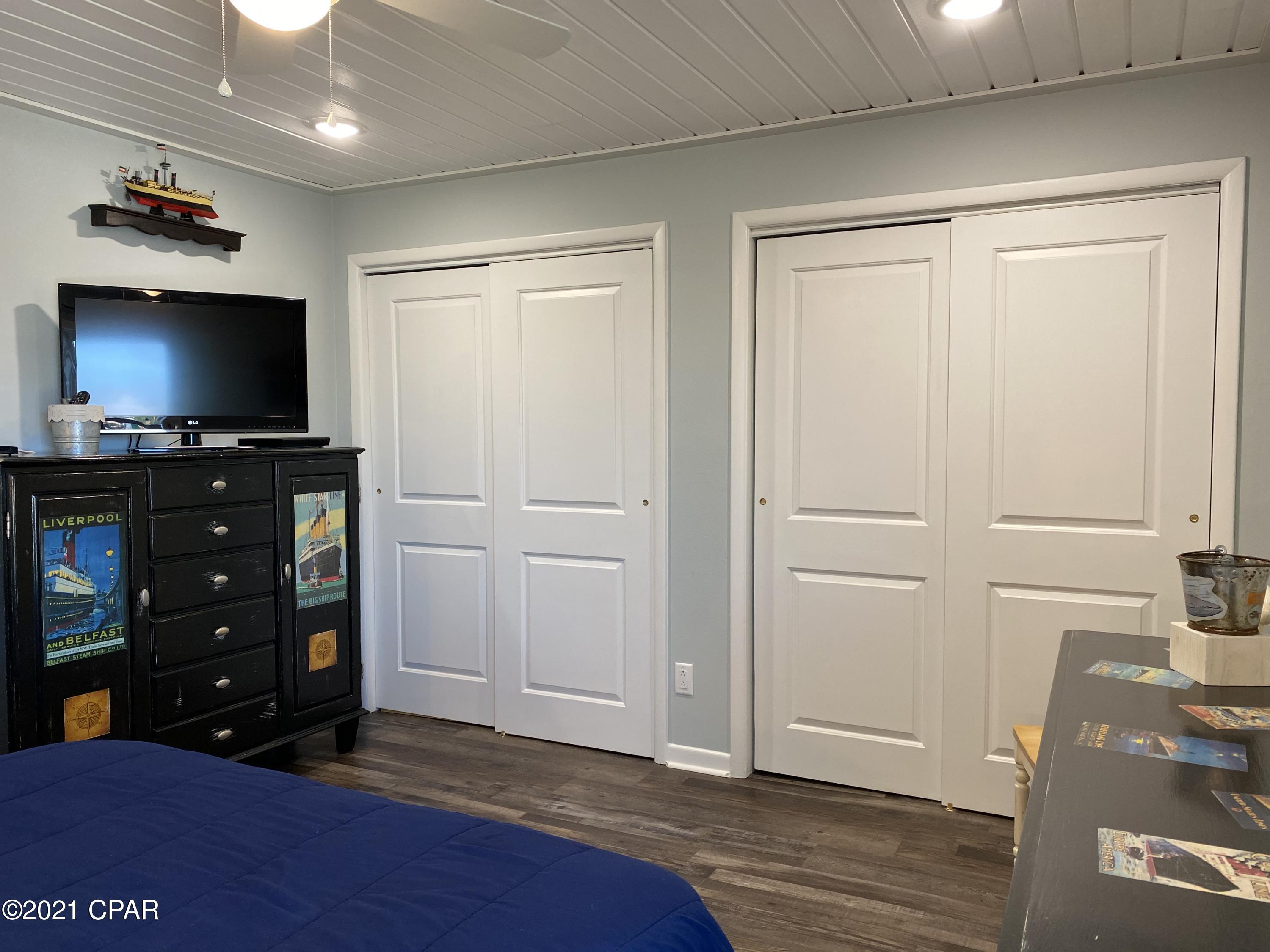 Shores Townhouses - Residential