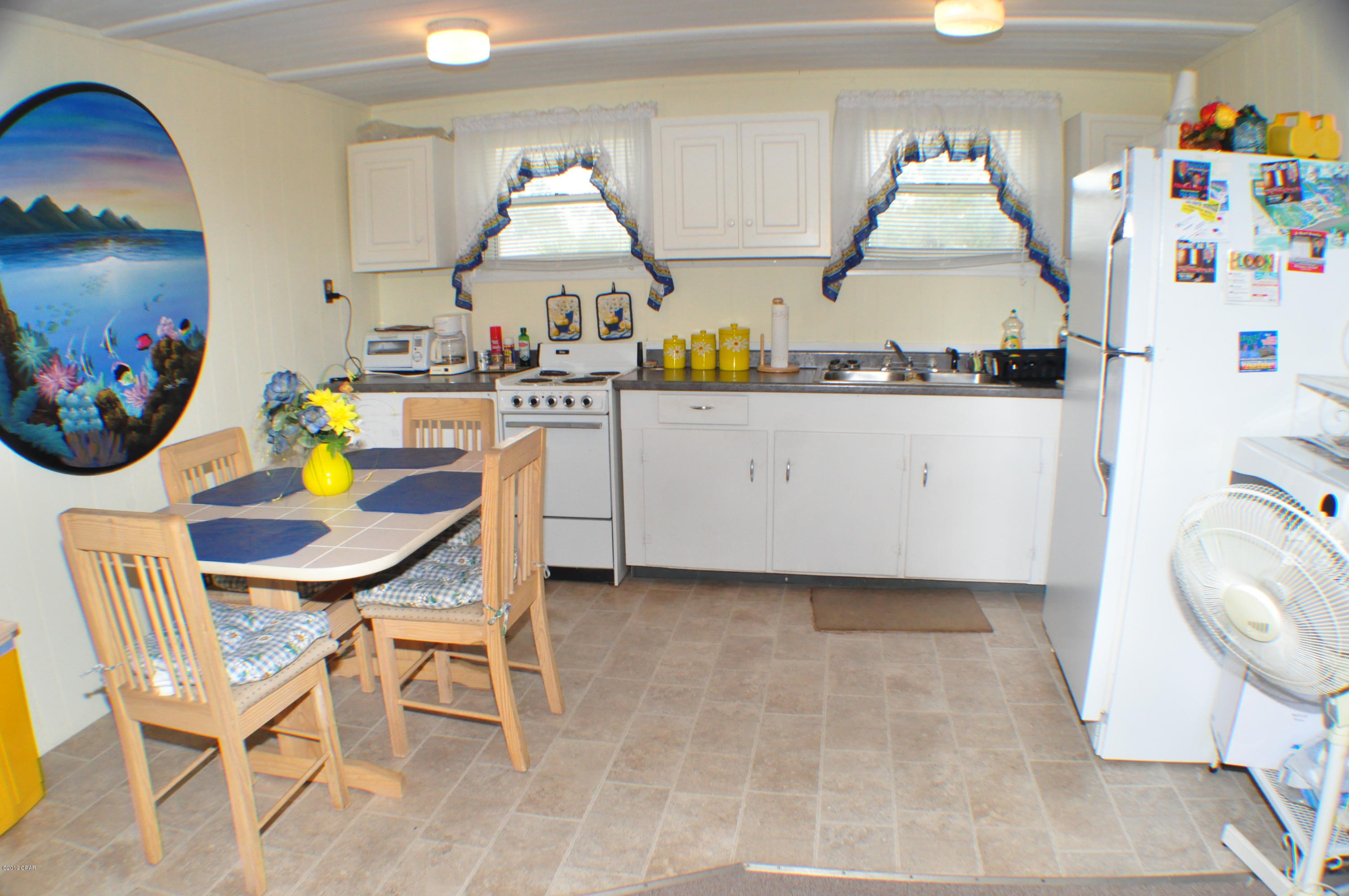 Hutchison's 1st To Bahama Bch - Residential