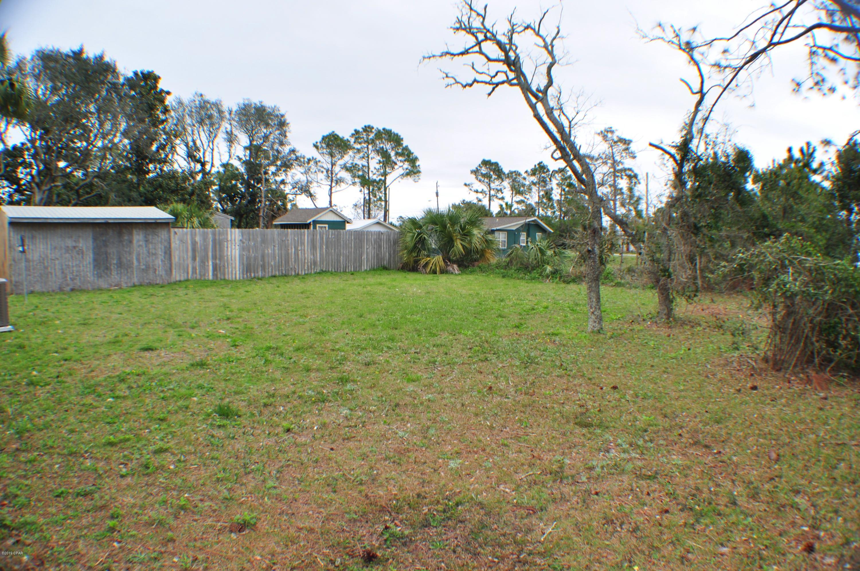 Hutchison's 1st To Bahama Bch - Residential