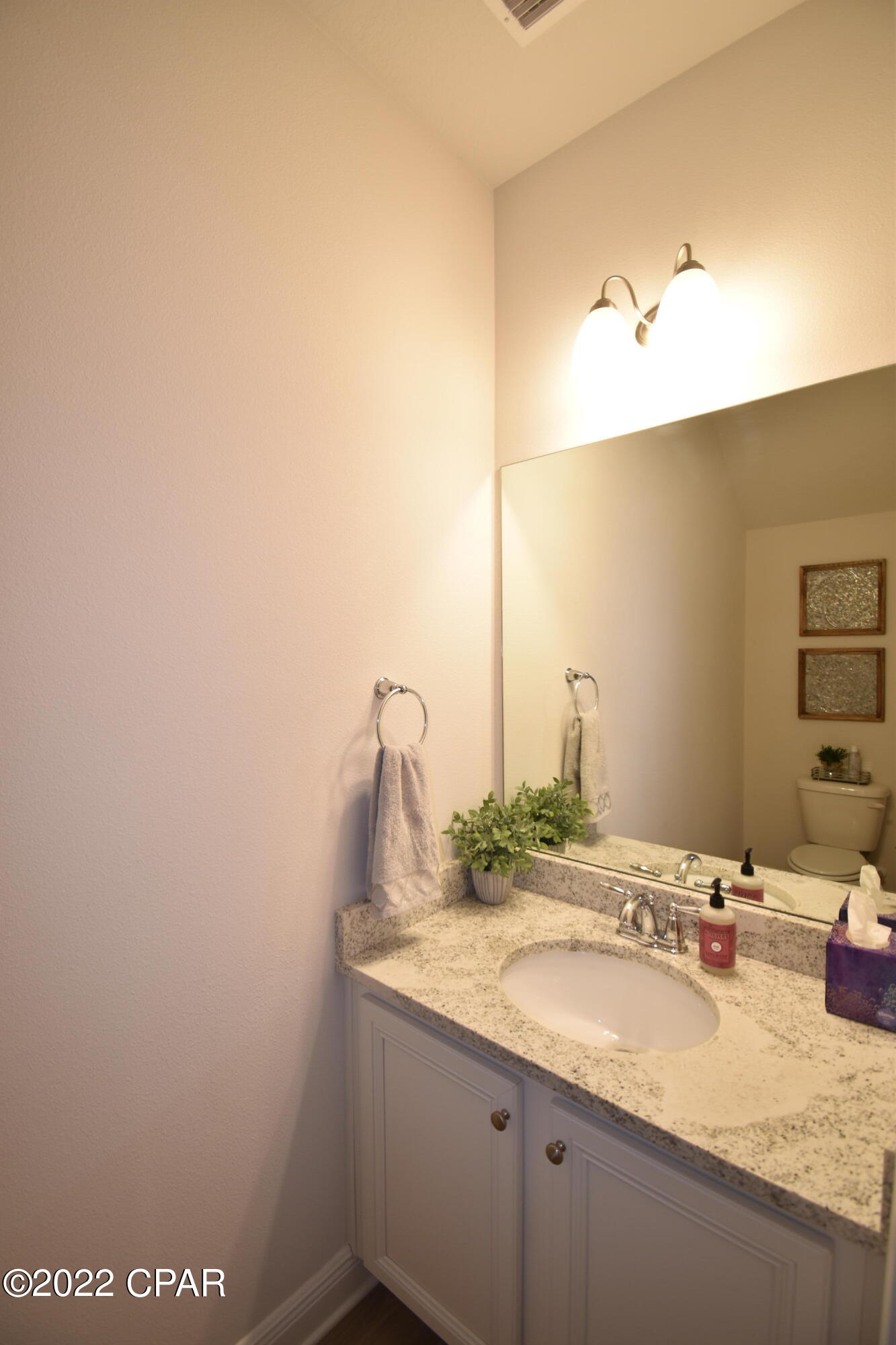 Hathaway Townhomes - Residential Lease
